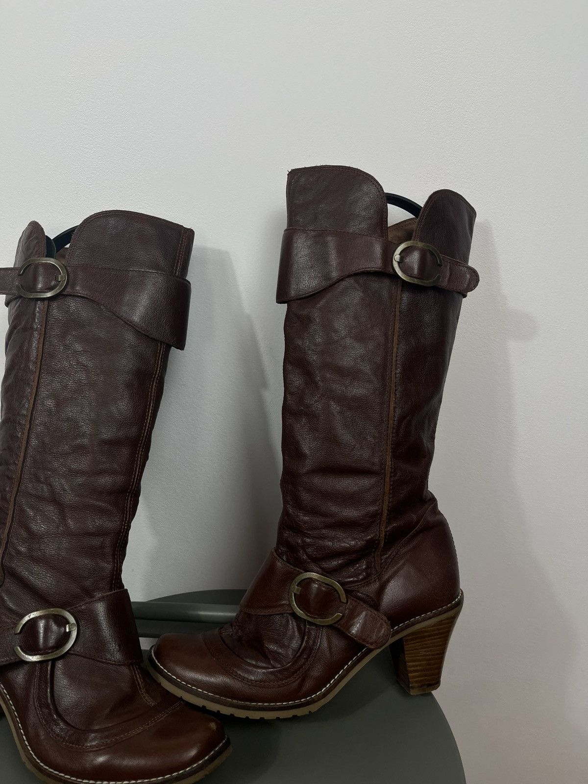 Other Women’s Brown Leather Knee High Boots Buckle Heel EU 40 Size US 9 / IT 39 - 4 Thumbnail