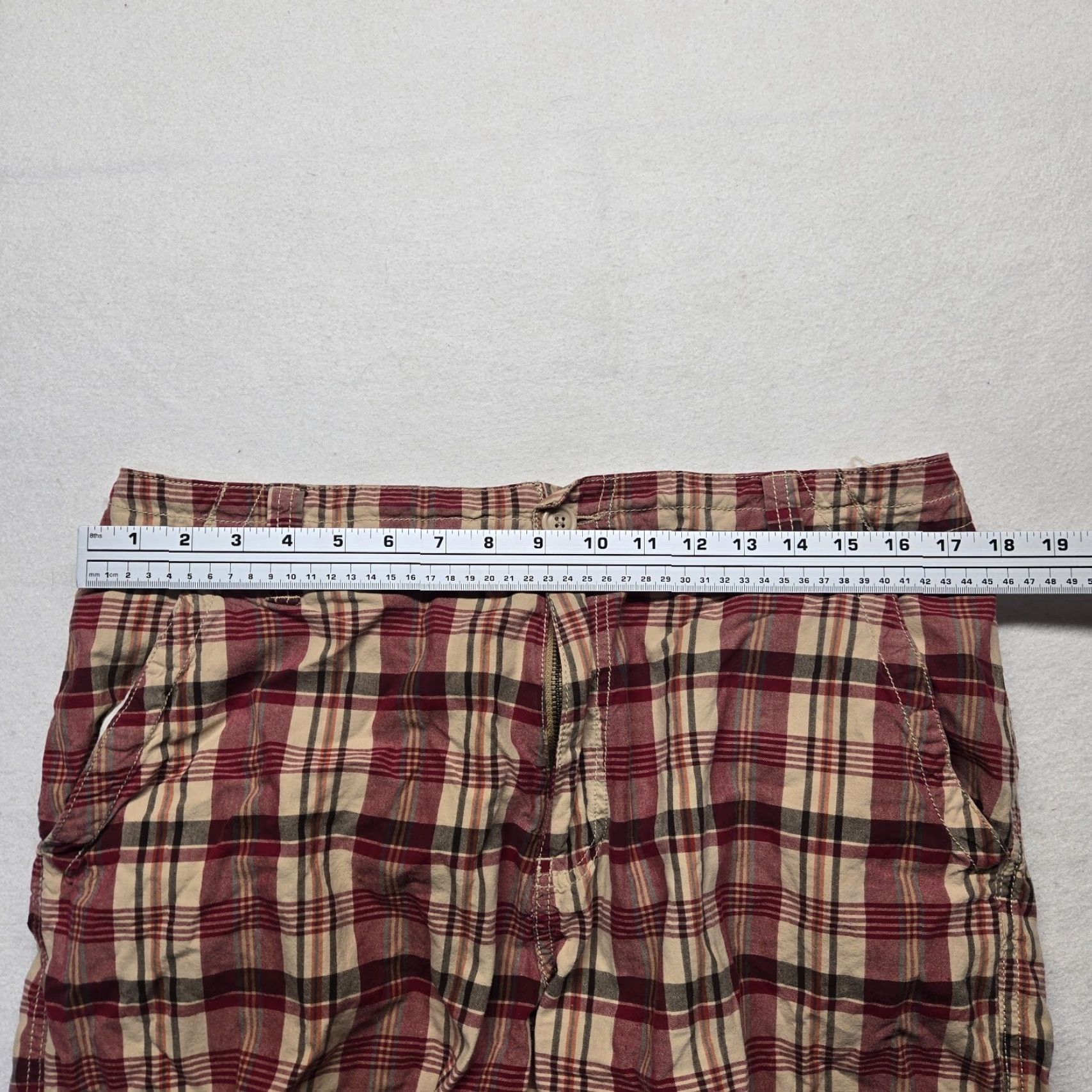 Vintage Aeropostale Shorts Adult Men's Size 34 Red & Beige Plaid Chino 100% Cotton Size US 34 / EU 50 - 3 Thumbnail