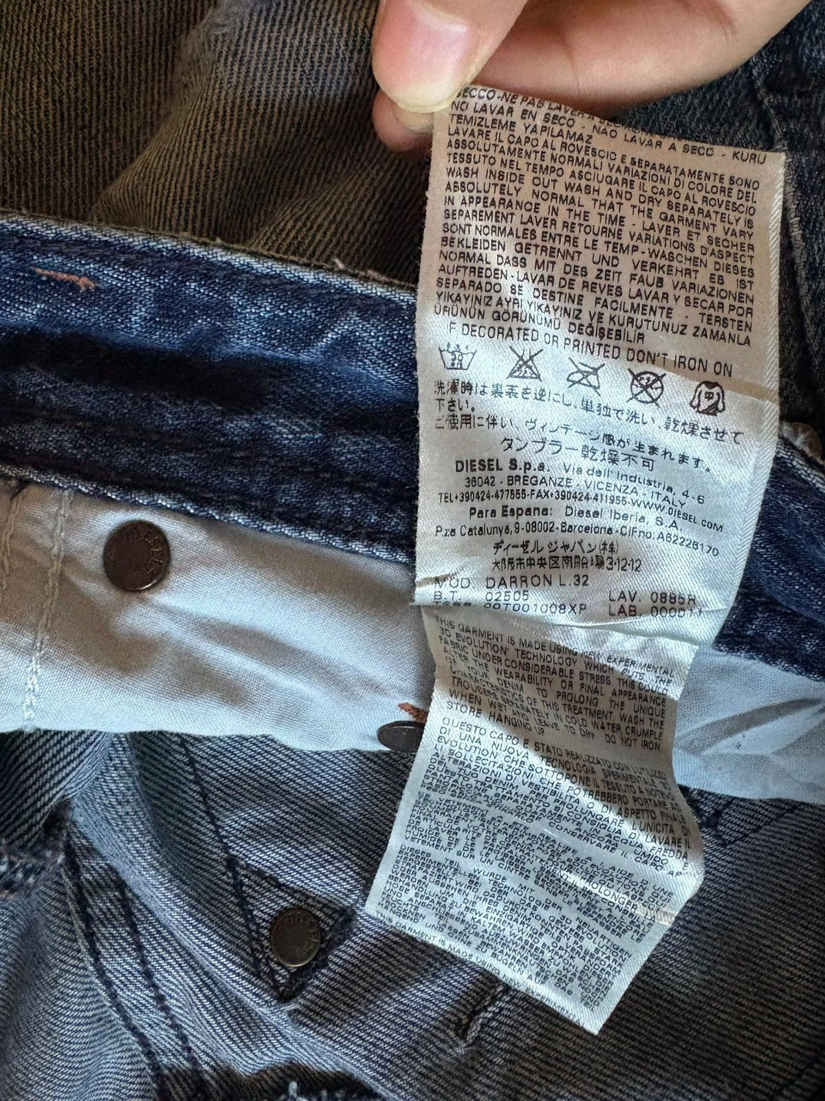Diesel × Diesel Black Gold Vintage Diesel Faded Blue Wash Distressed Slim Jeans Size US 34 / EU 50 - 11 Thumbnail