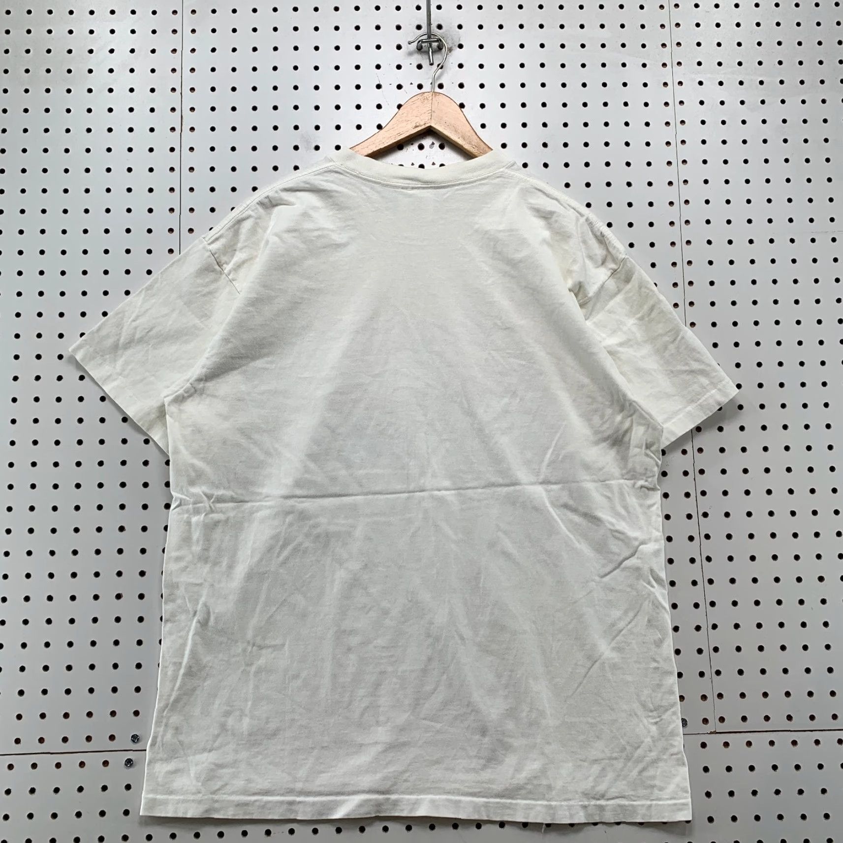 Vintage Vintage 90s Cheers Boston Bar T Shirt Mens XL White Single Stitch TV Beer USA Size US XL / EU 56 / 4 - 2 Thumbnail