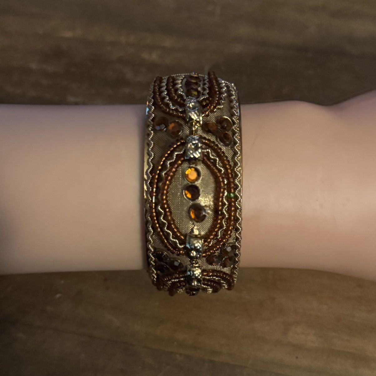 Other Chunky gold tone rhinestones and beads hinged bracelet Size ONE SIZE - 2 Thumbnail