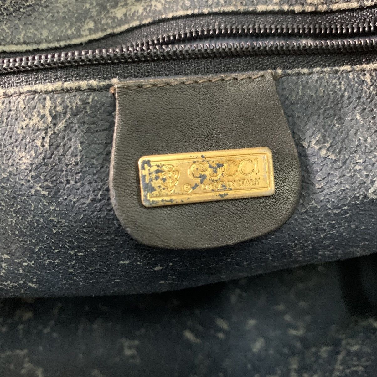 Gucci Authentic Gucci Vintage Slingbag Size ONE SIZE - 14 Thumbnail
