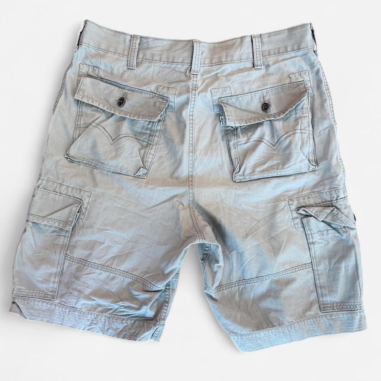 Levi's Levi's Men's tan cream Shorts Size US 41 - 2 Thumbnail