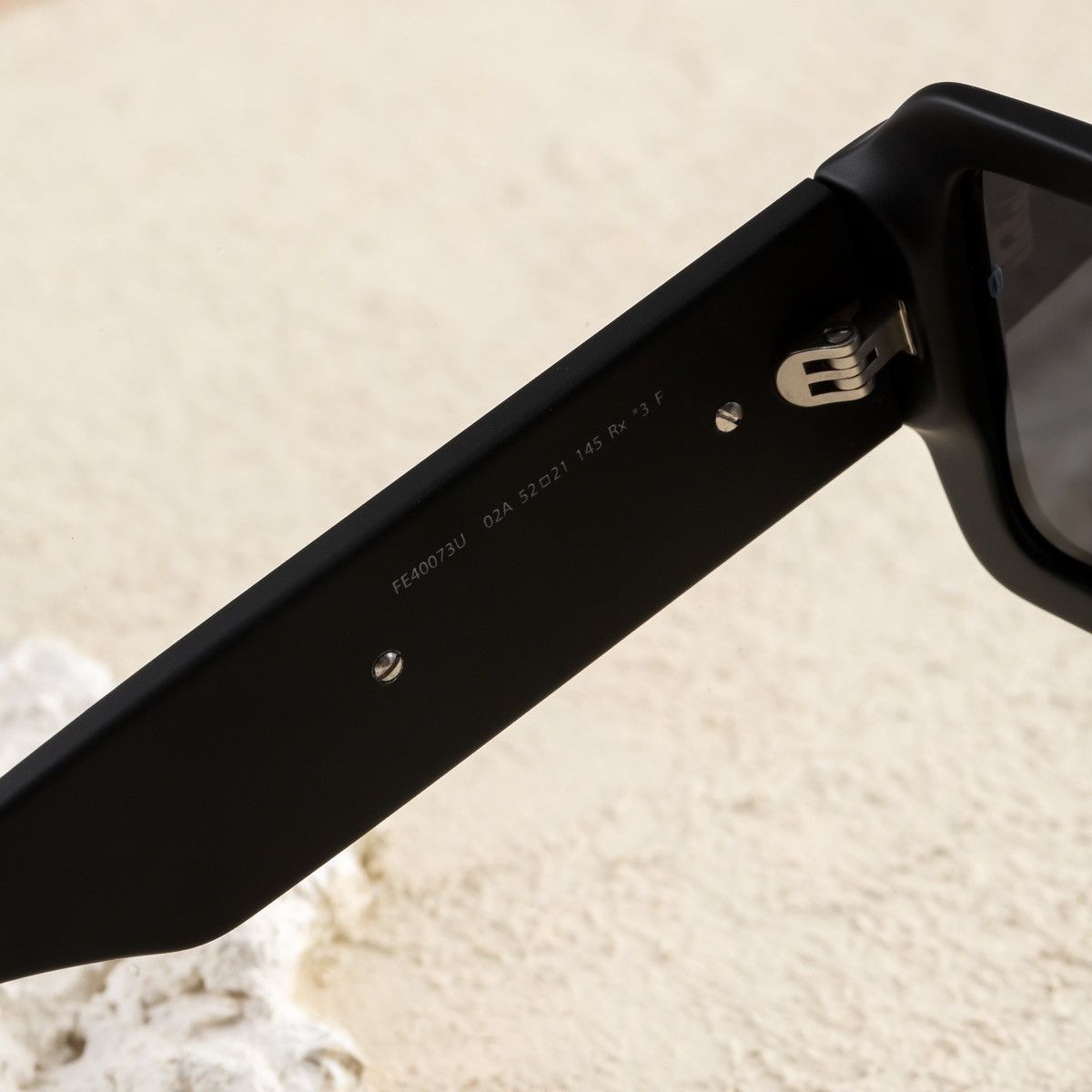 Fendi FENDI GRAPHY FE40073U 02A SUNGLASSES Size ONE SIZE - 4 Thumbnail