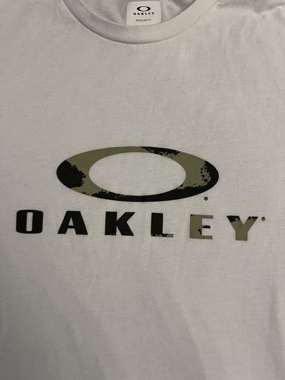 Oakley Classic Oakley camo logo white tee Size US M / EU 48-50 / 2 - 2 Thumbnail
