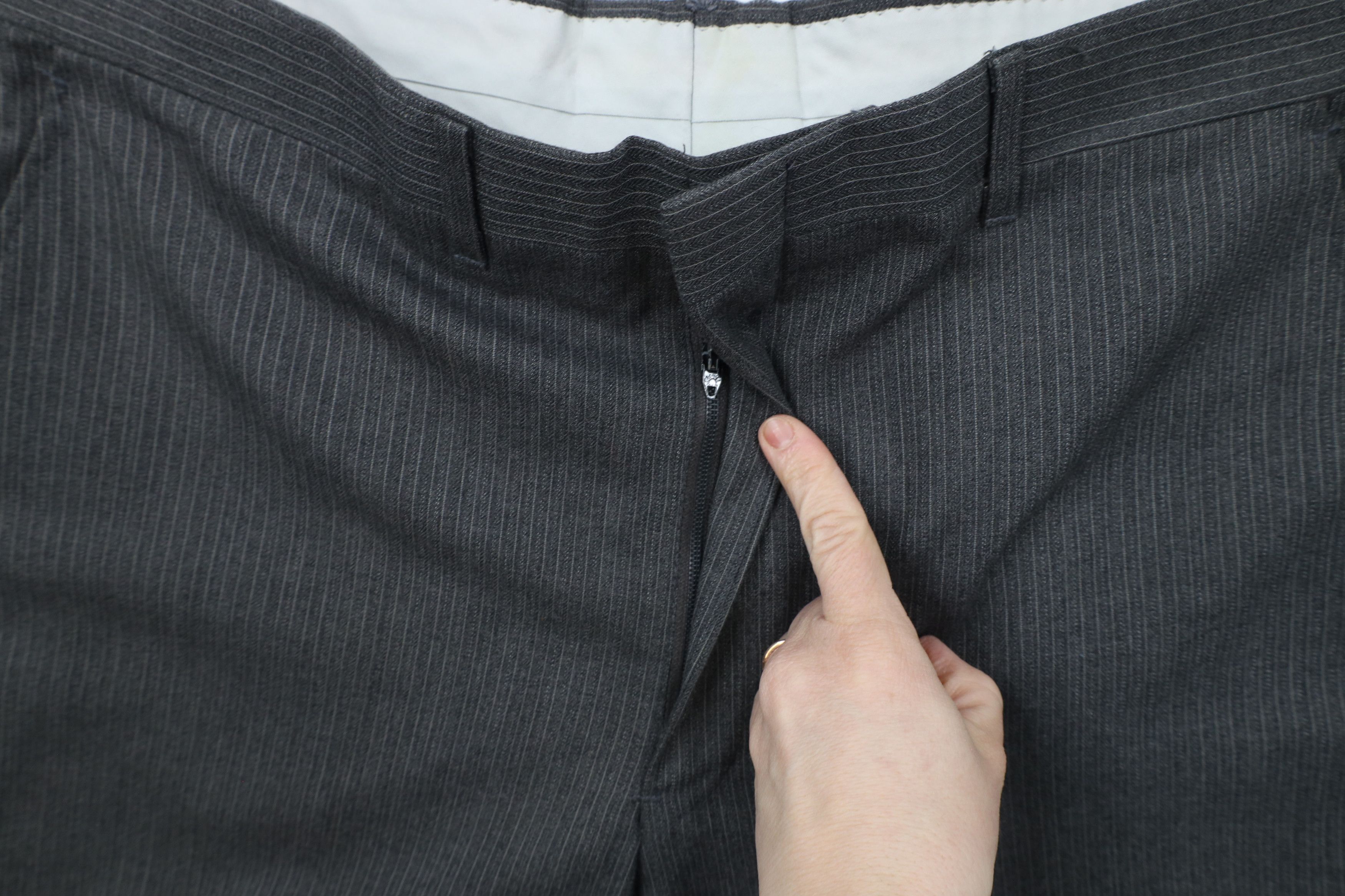 Vintage Vintage 70s Streetwear 3 Piece Wool Pinstriped Wedding Suit Size 44R - 21 Thumbnail