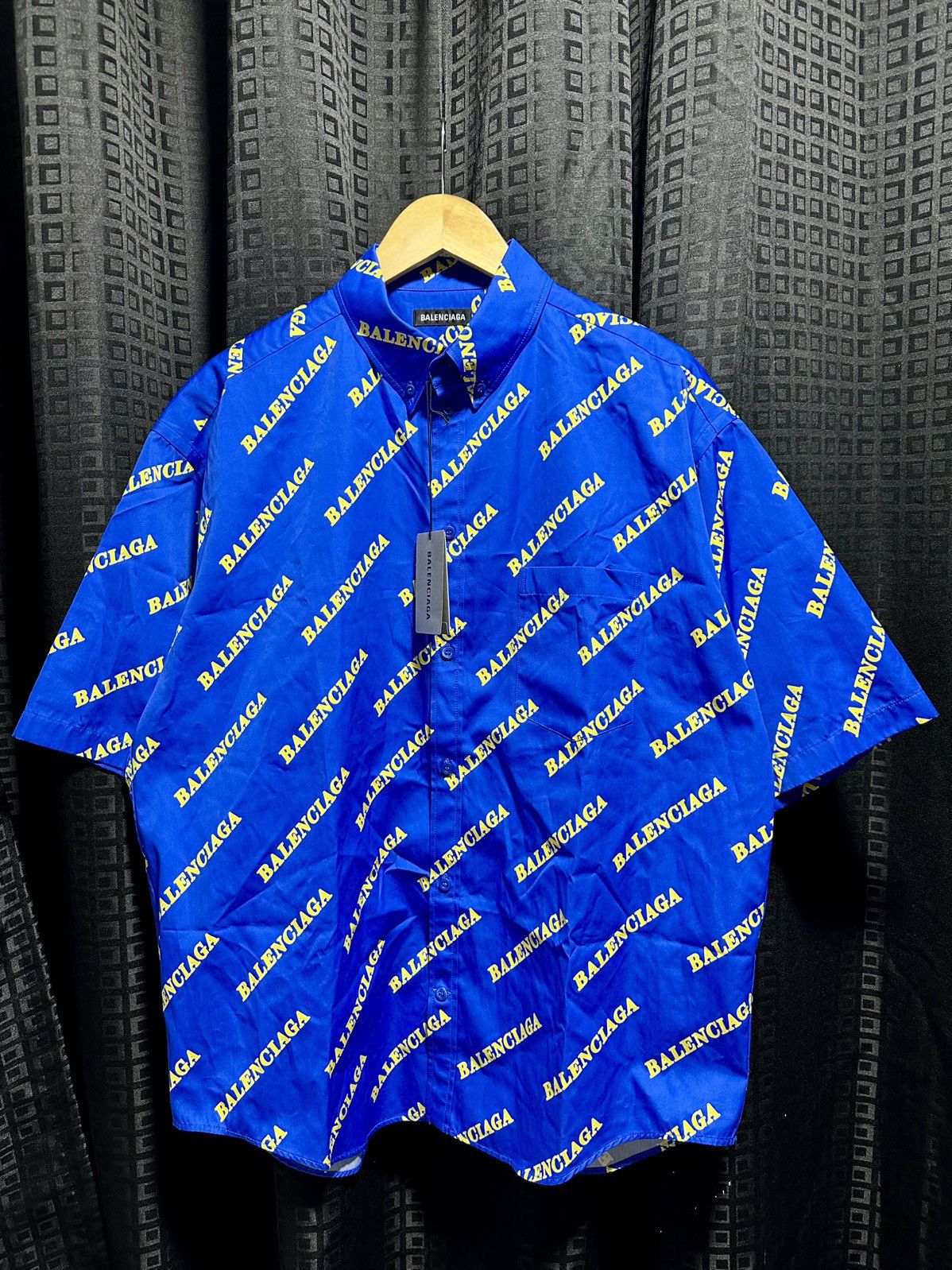 Balenciaga Balenciaga all over print polo Size US XL / EU 56 / 4 - 1 Thumbnail