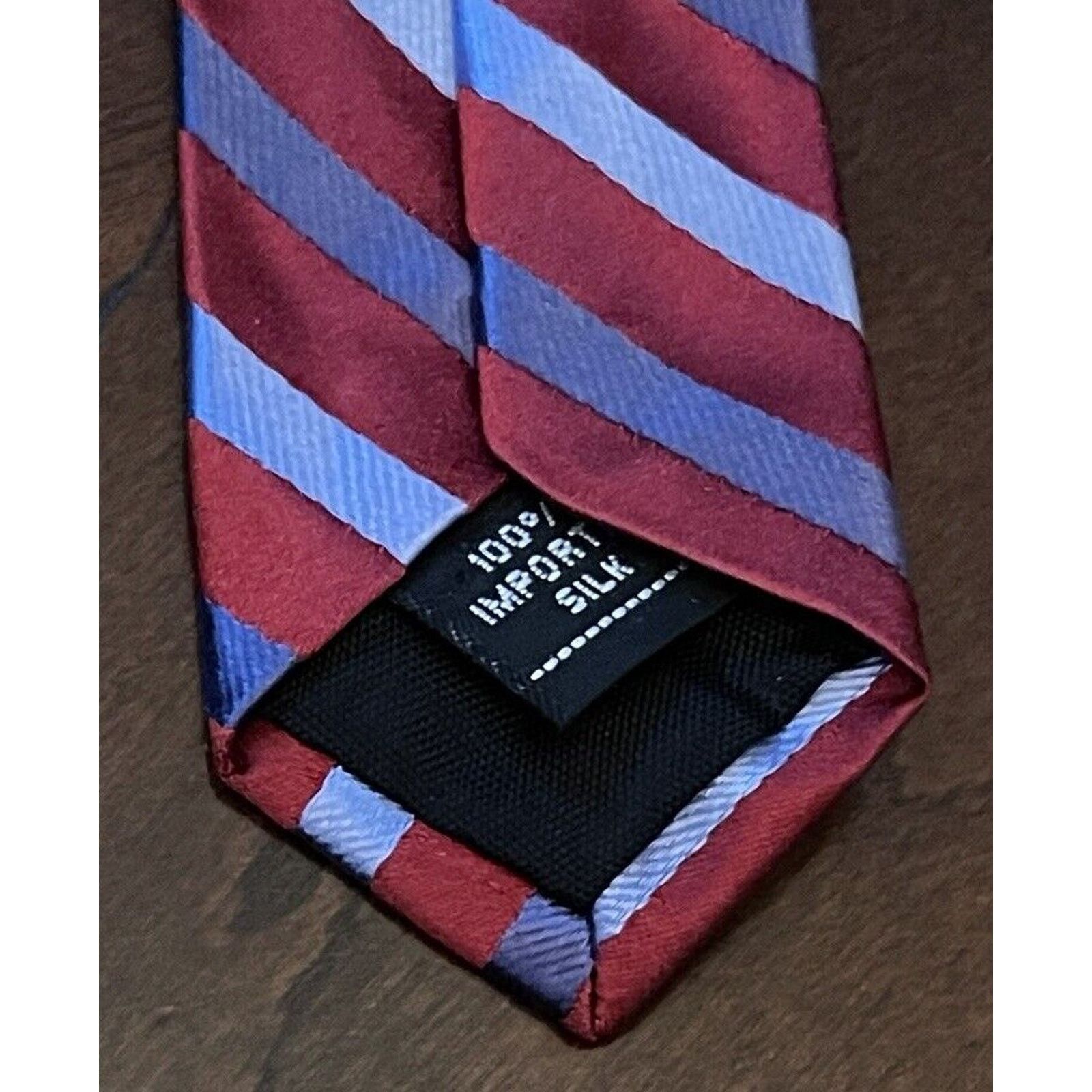Van Heusen Van Heusen Red Blue 100% Imported Silk Made In USA Size ONE SIZE - 7 Thumbnail