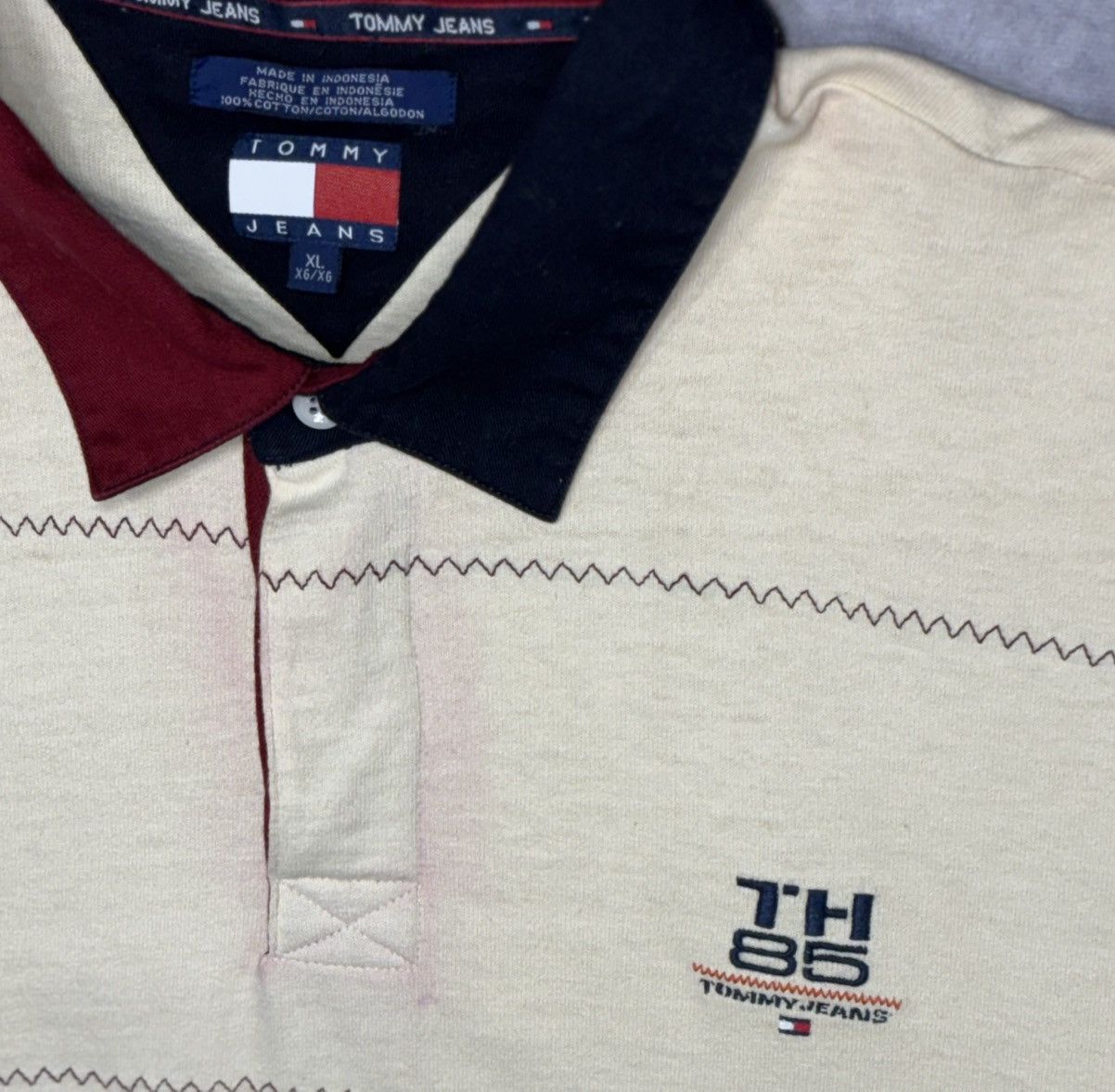 Tommy Hilfiger 90’s Tommy Jeans TH85 Long Sleeve Polo Size US XL / EU 56 / 4 - 2 Thumbnail