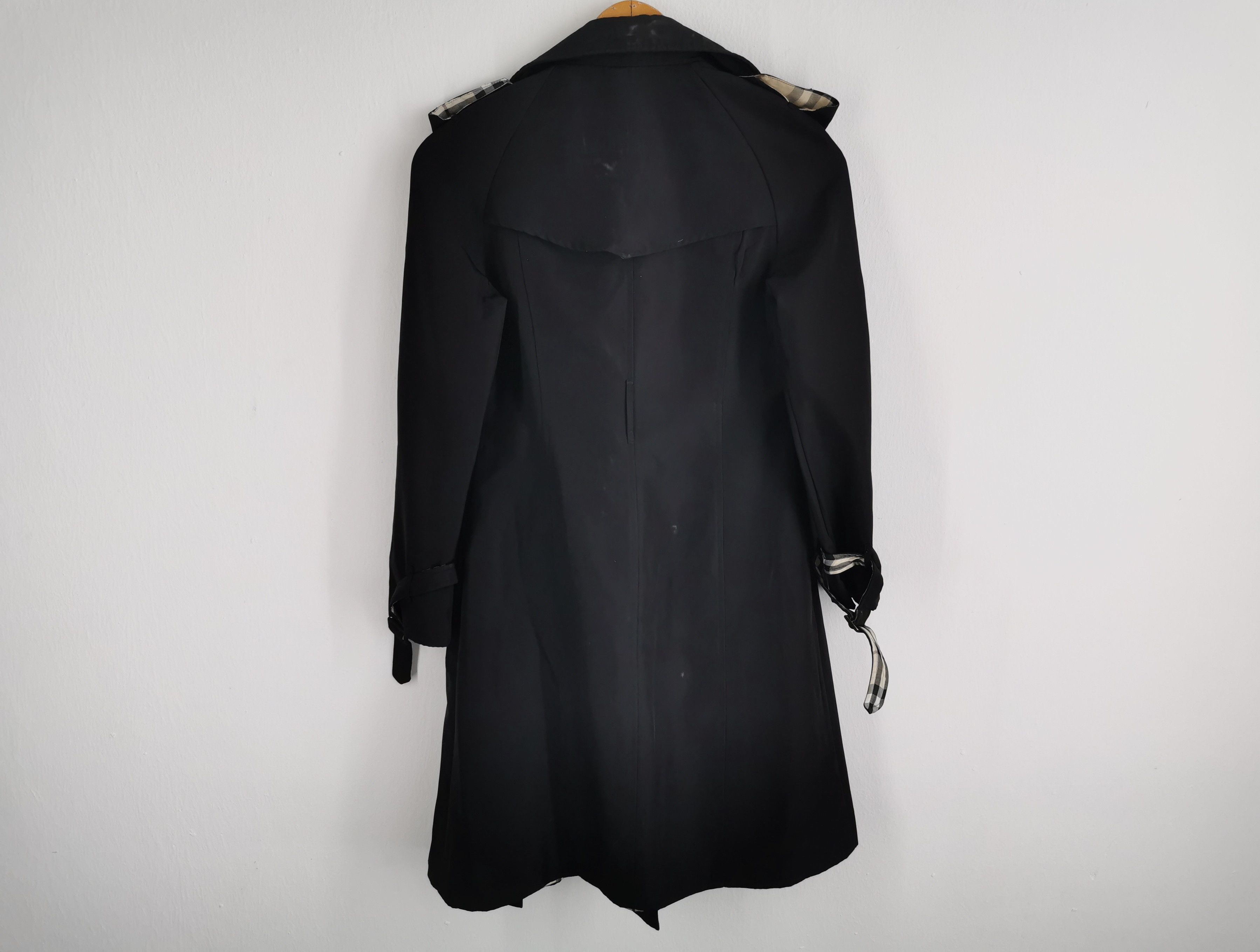 Burberry Vintage 90s Burberry Coat Jacket Made In Britain Size M Size US M / EU 48-50 / 2 - 3 Thumbnail