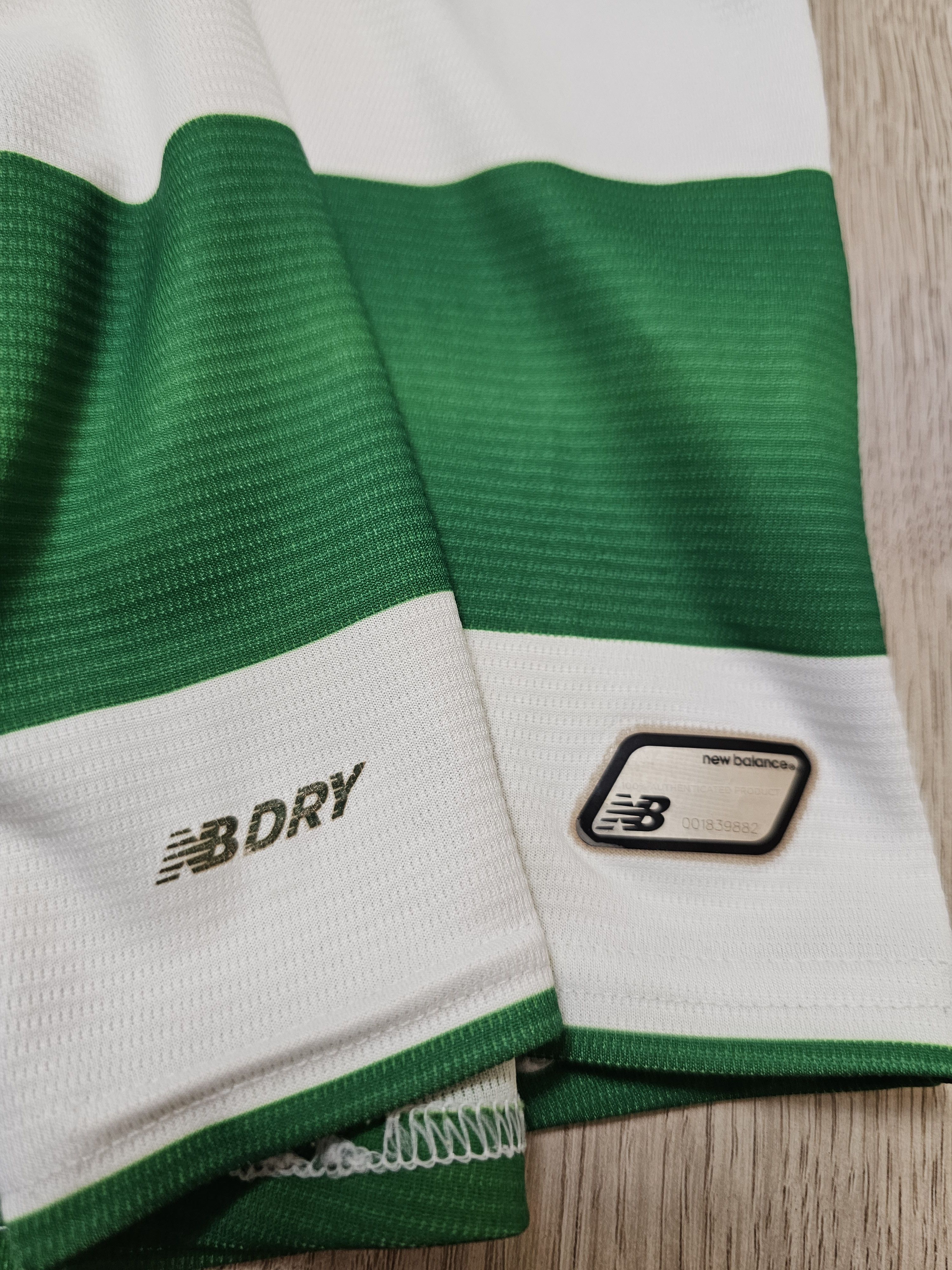 New Balance CELTIC 2016 2017 HOME FOOTBALL SHIRT SOCCER JERSEY Size US L / EU 52-54 / 3 - 9 Thumbnail