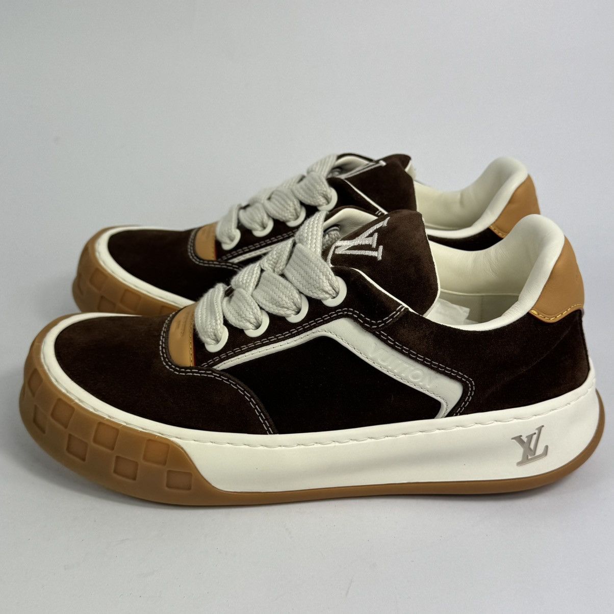 Louis Vuitton Louis Vuitton Titled Sneakers Size US 9.5 / EU 42-43 - 8 Thumbnail