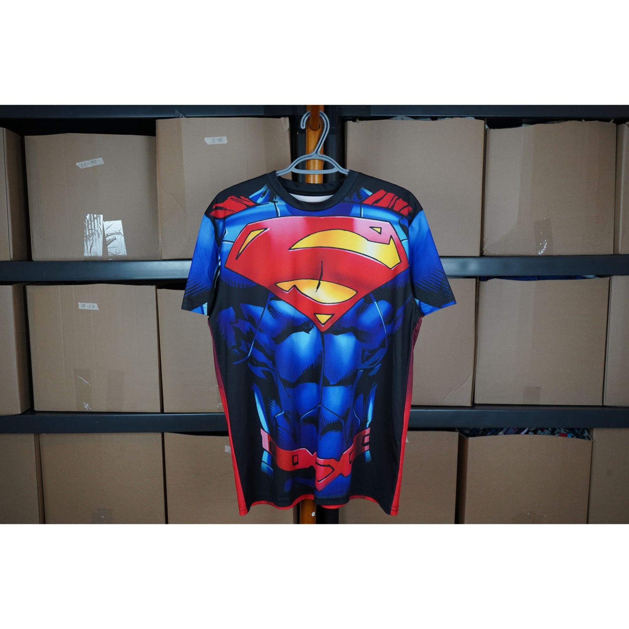 DC Comics DC Comics Superman Sports Tshirt Men's L #307 Size US L / EU 52-54 / 3 - 1 Thumbnail