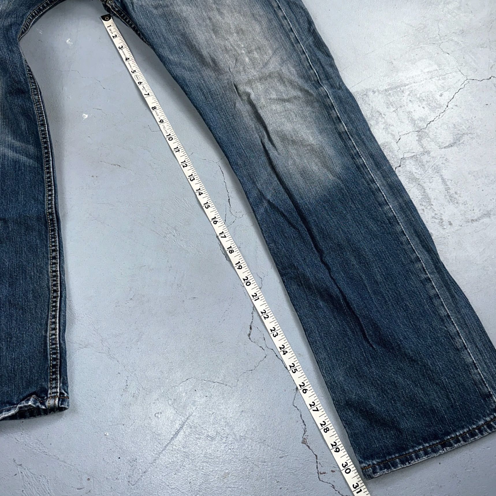 Levi's Levis 501 Vintage Y2K XX Straight Leg Jeans Blue Med Wash 33x32 32x31 Levi's 501 Jeans Mens Denim 90s Straight Vintage Blue Size US 33 - 5 Thumbnail
