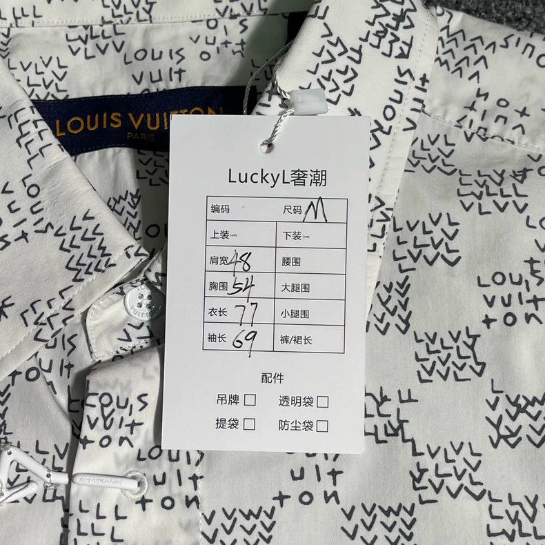 Louis Vuitton Louis Vuitton Full print shirt 2501-Nextarrow Size US M / EU 48-50 / 2 - 8 Thumbnail