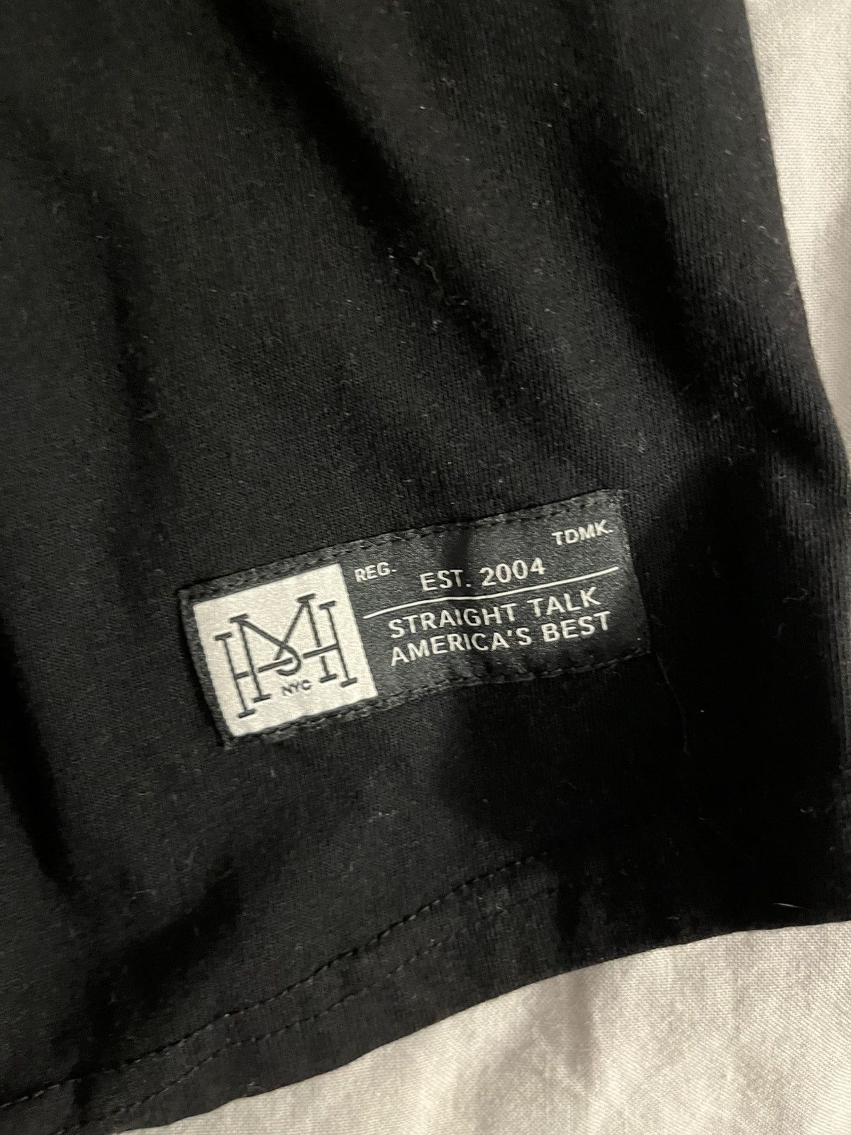 Mighty Healthy Mighty healthy black button up Size US M / EU 48-50 / 2 - 3 Thumbnail