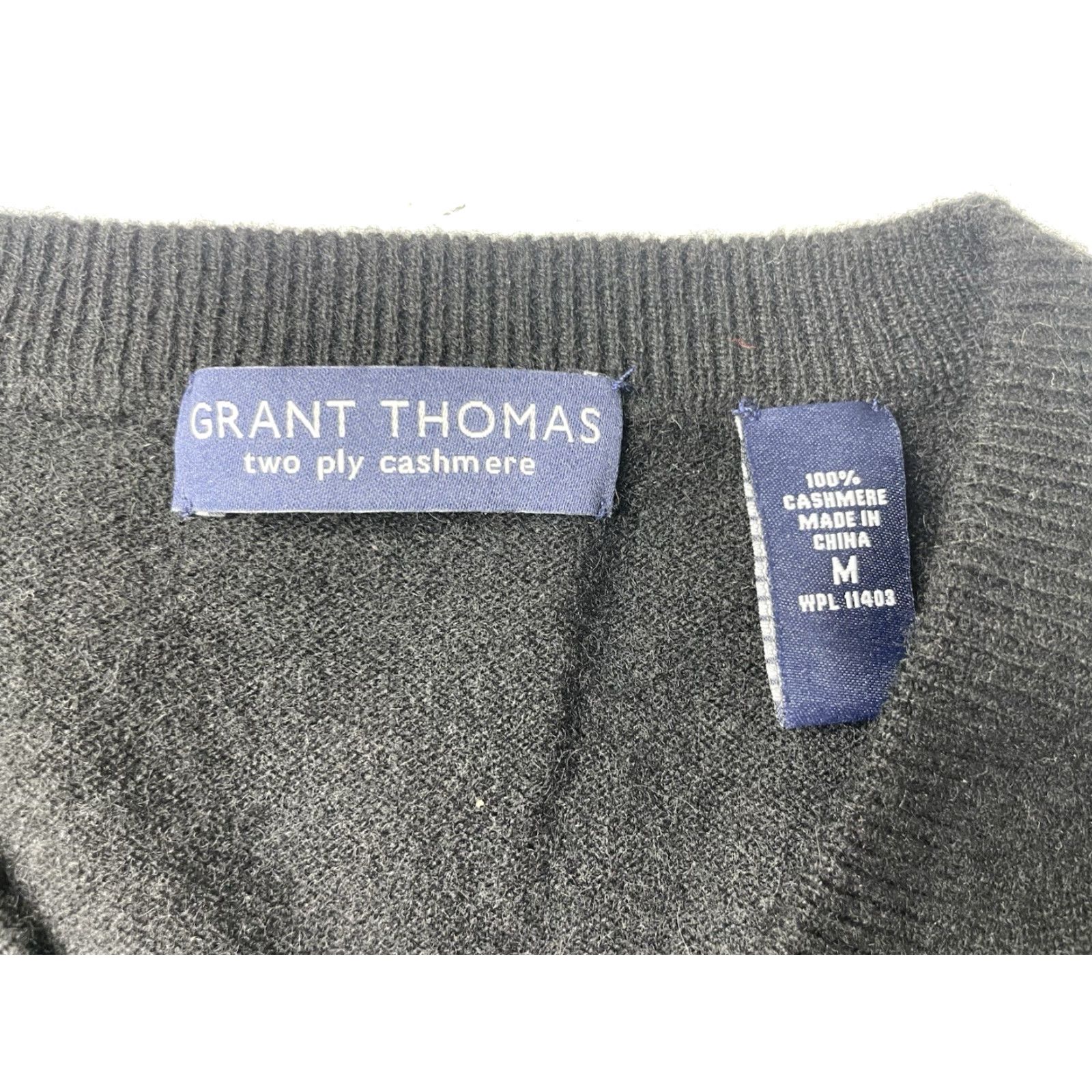 Vintage Grant Thomas Men’s Sweater 2 Ply Cashmere Medium V-Neck Pullover Black Size US M / EU 48-50 / 2 - 3 Thumbnail