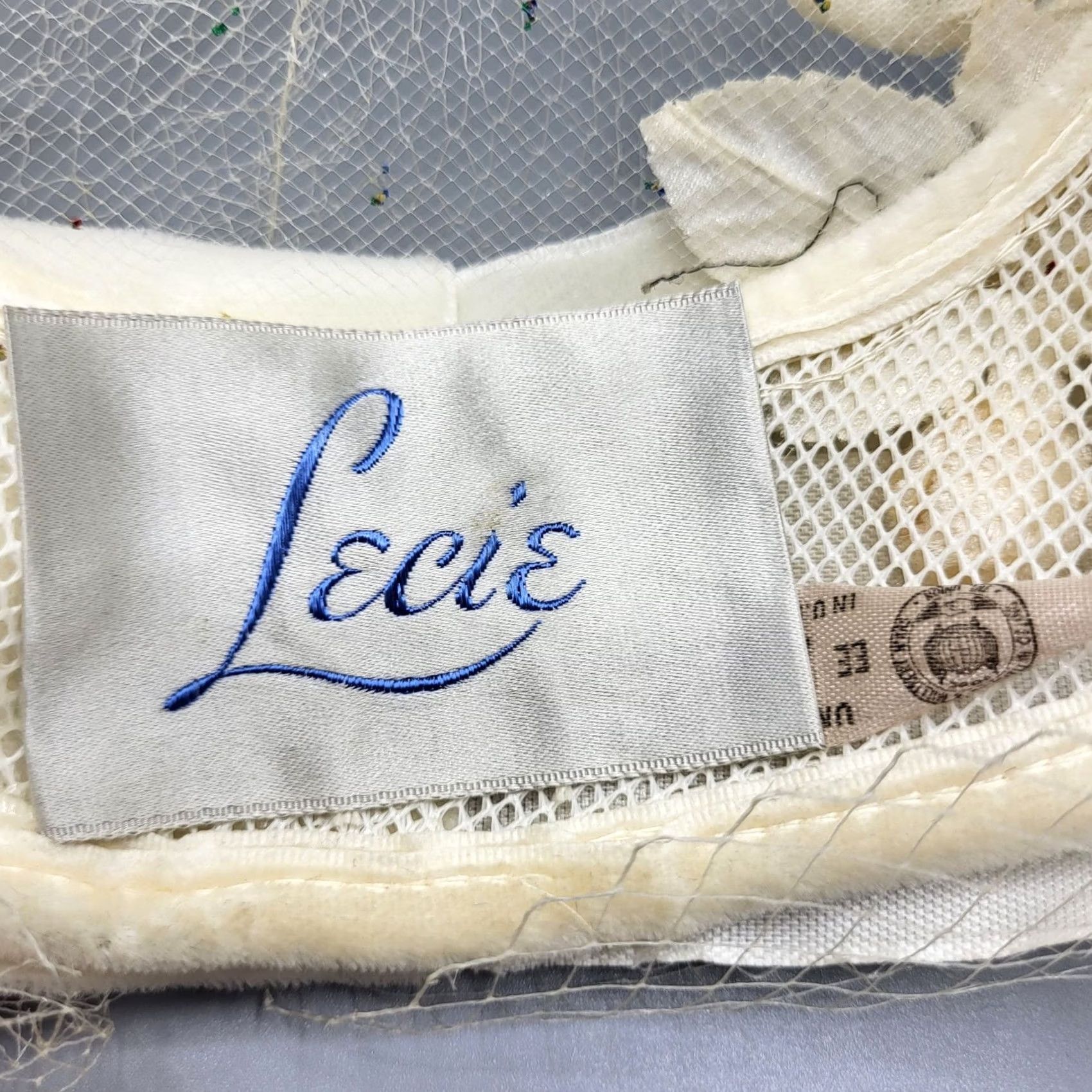 Vintage VINTAGE Lecie Womens 1950s Hat Ivory Pom-Pom Net Union Made USA Size ONE SIZE - 6 Thumbnail