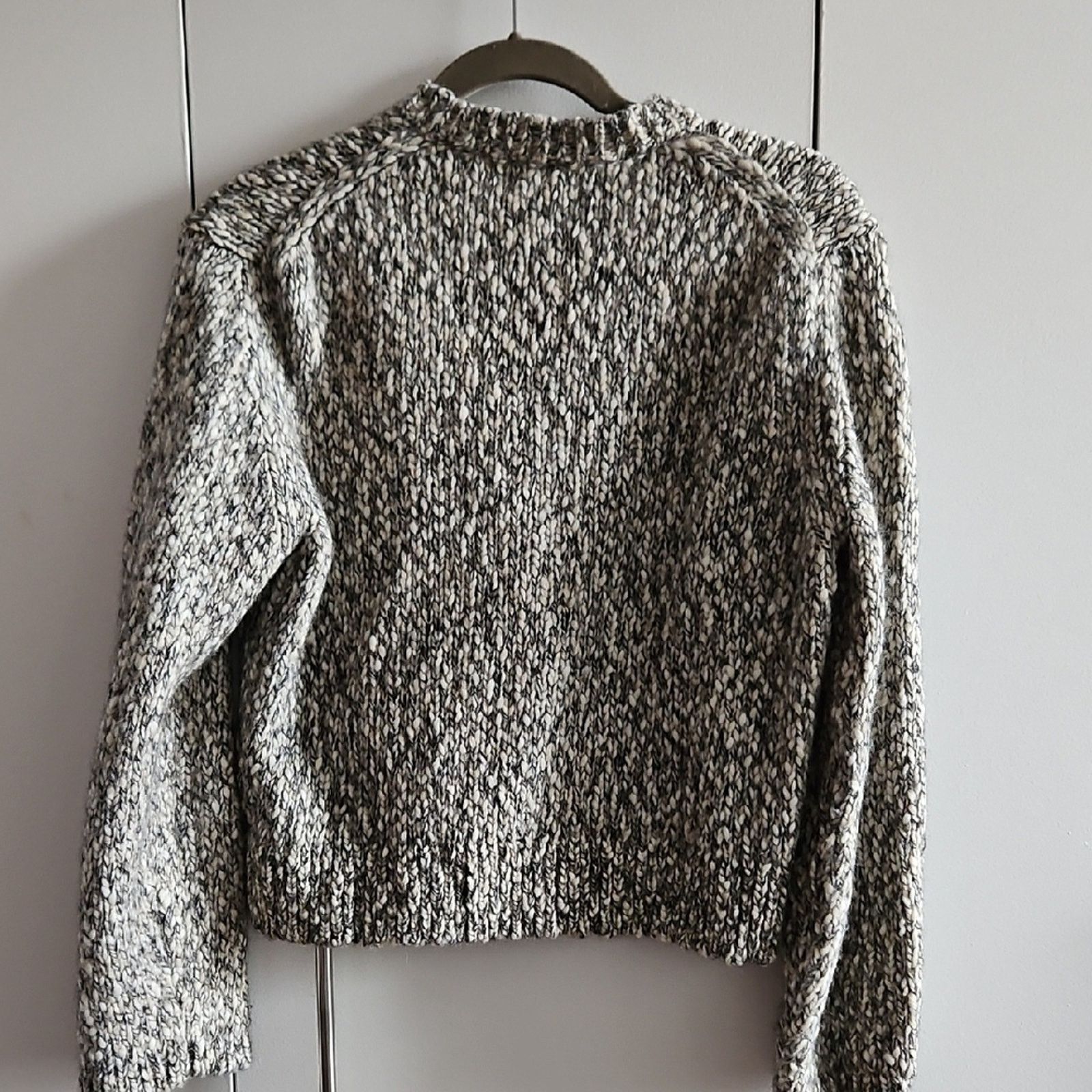 Massimo Dutti Massimo Dutti Gray Knit Sweater with Gold Accent size M Size M / US 6-8 / IT 42-44 - 3 Thumbnail