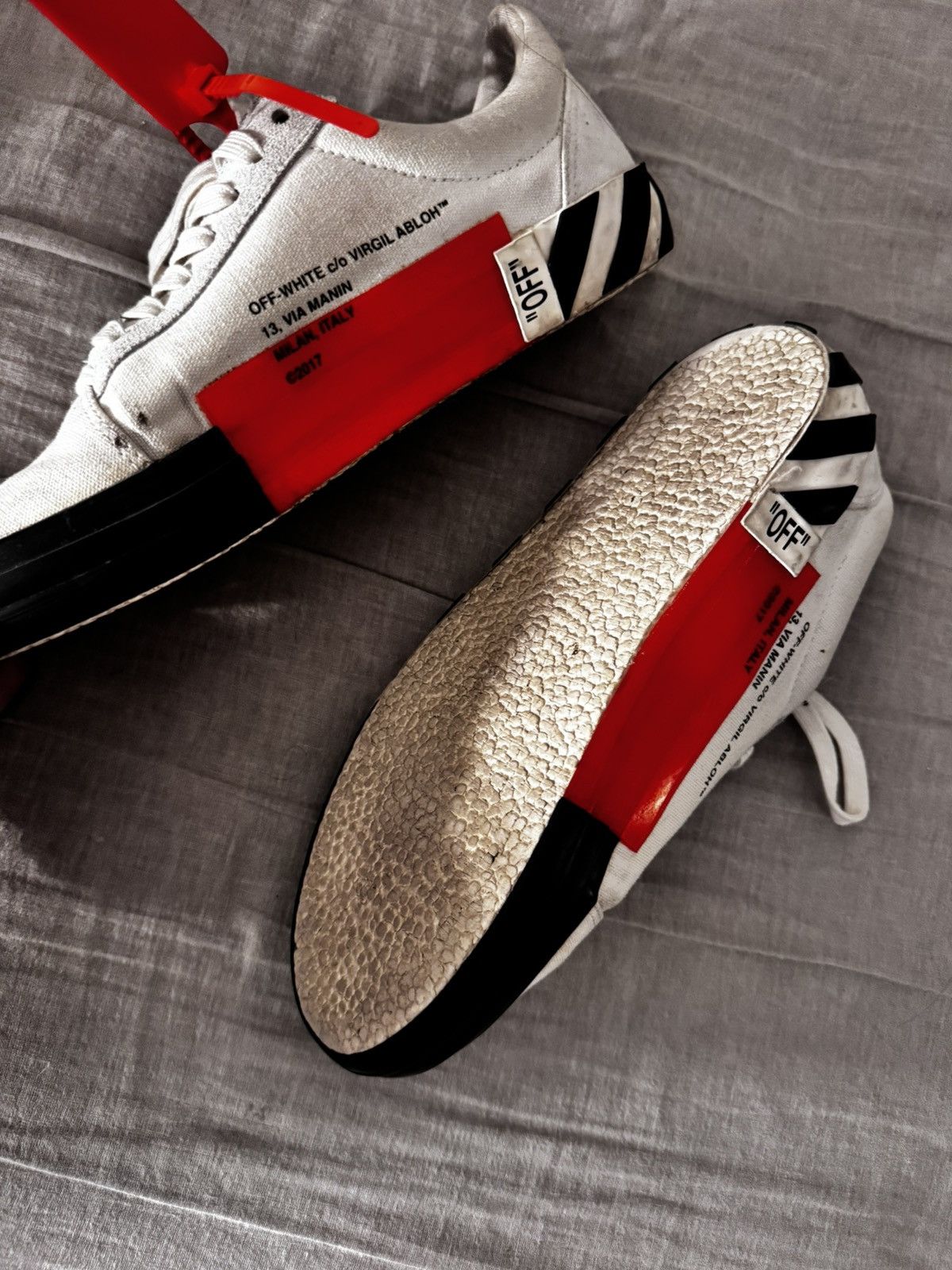 Off-White Off-White Vulcanized Low Sneakers – Size 43 (US 10) Size US 10 / EU 43 - 3 Thumbnail