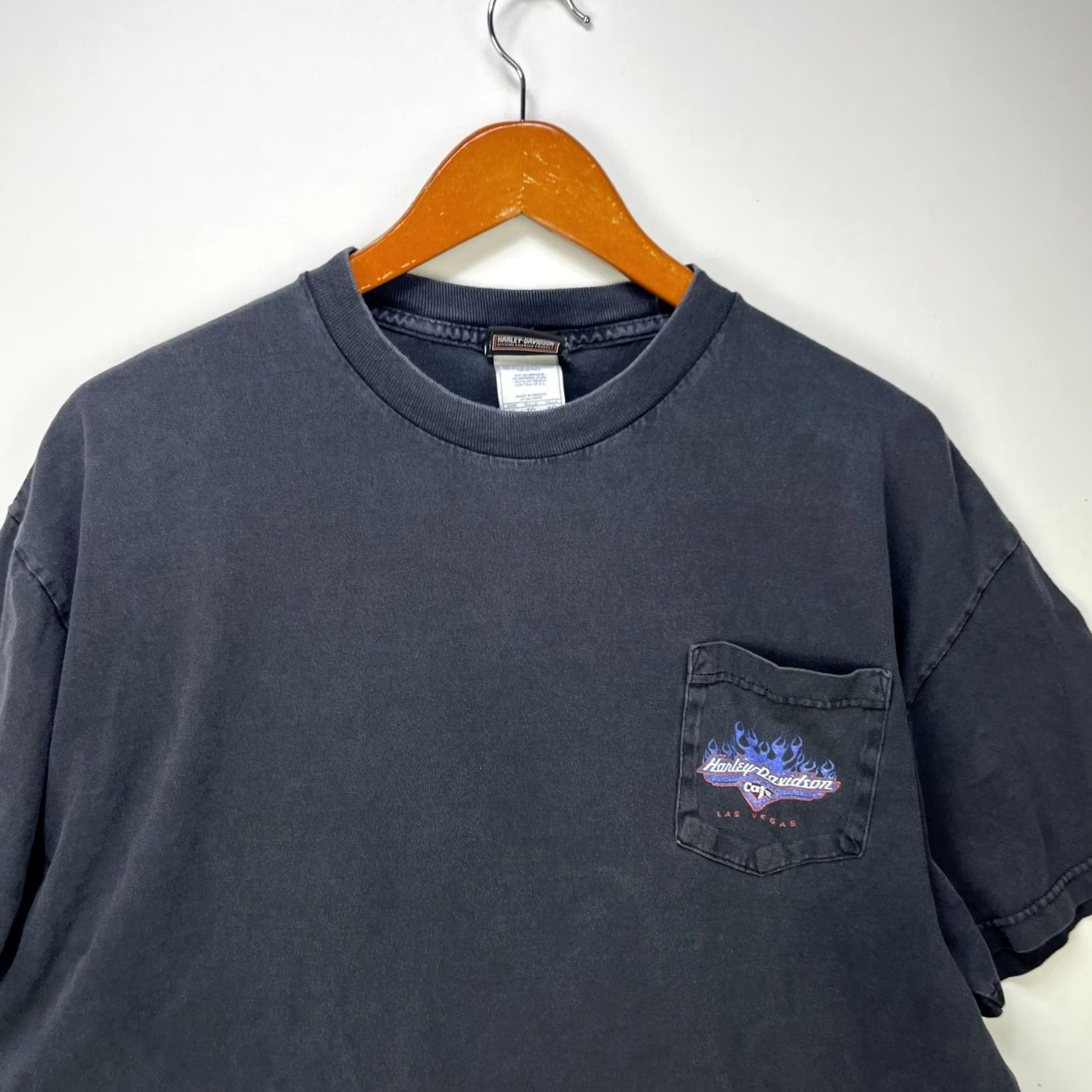 Harley Davidson VINTAGE Harley-Davidson T-Shirt XL Black 90s Graphic Print Skull Logo Mens Short Sleeve Damaged? Size US XL / EU 56 / 4 - 5 Thumbnail