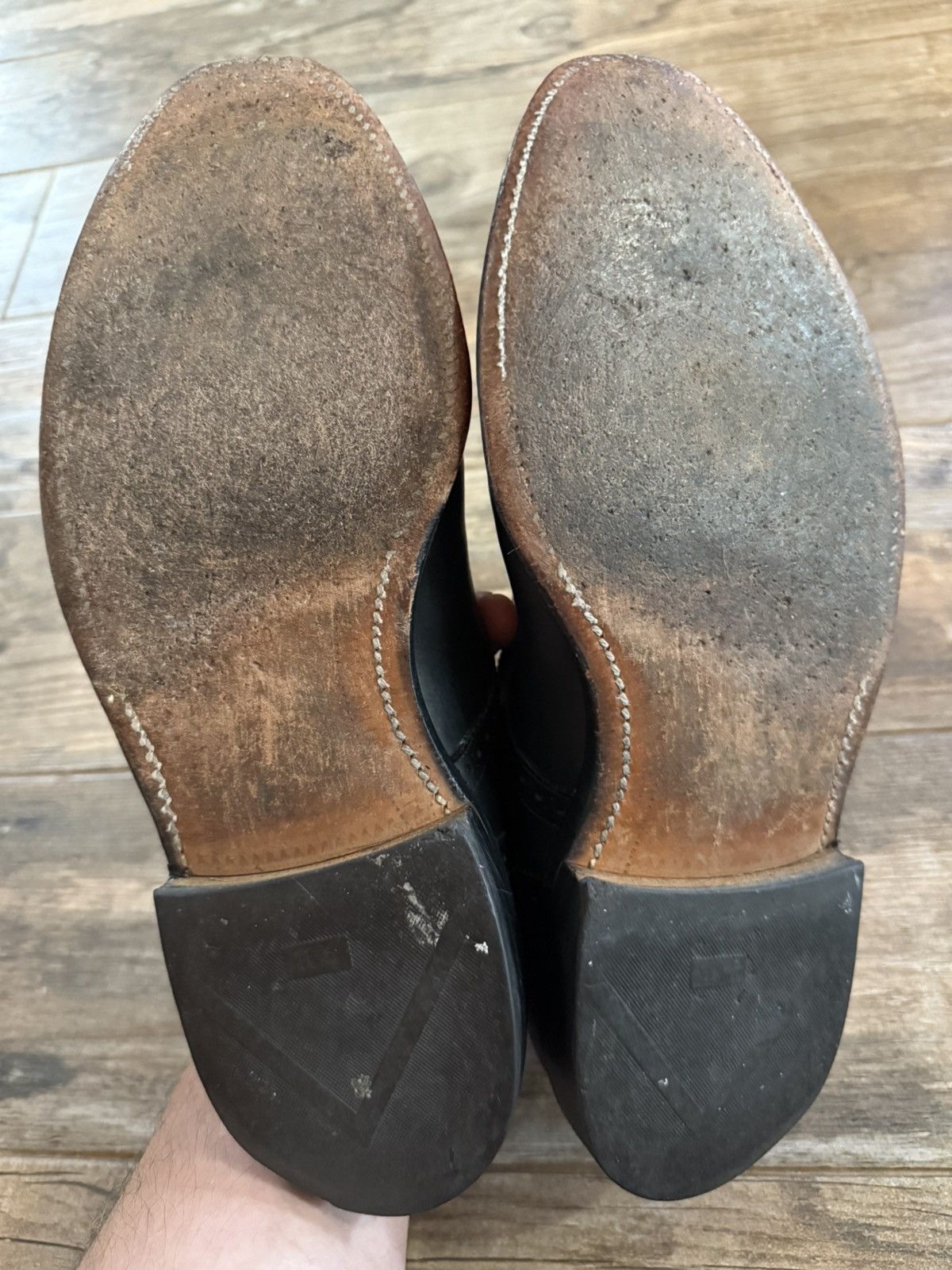 Allen Edmonds Allen Edmonds Sanford 9.5 D Black Broque Captoe Oxford Size US 9.5 / EU 42-43 - 9 Thumbnail