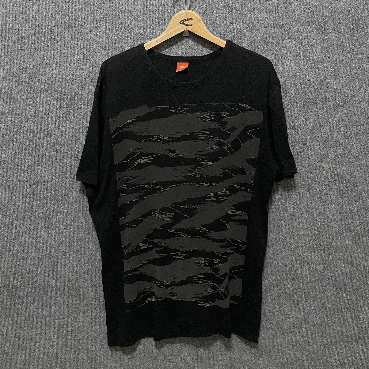 Hugo Boss Vintage Hugo Boss Tiger Stripes T Shirt Size US L / EU 52-54 / 3 - 1 Thumbnail