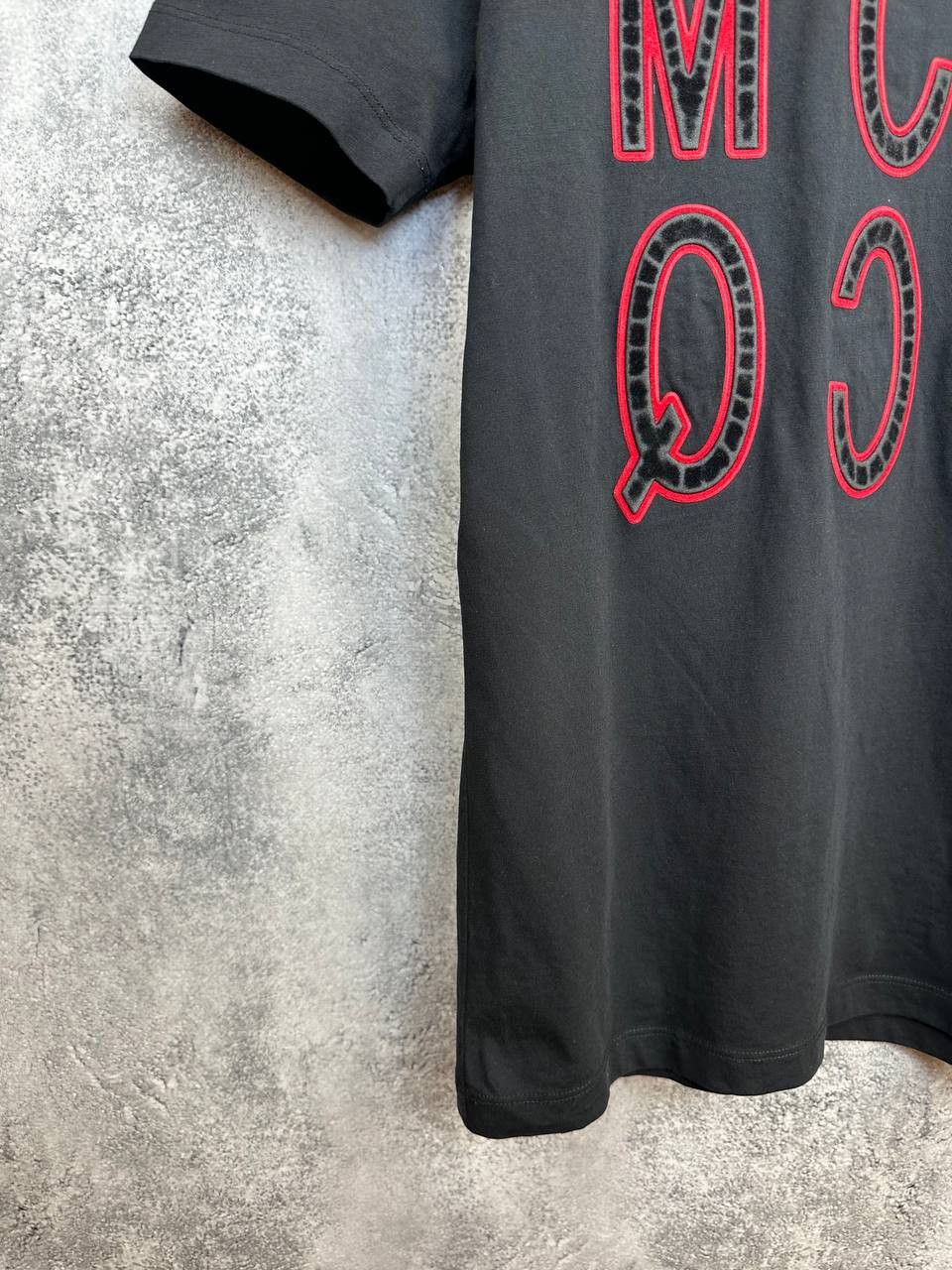 Alexander McQueen McQ Alexander McQueen Velvet Logo T-Shirt Black Red Crew SS Size US S / EU 44-46 / 1 - 6 Thumbnail