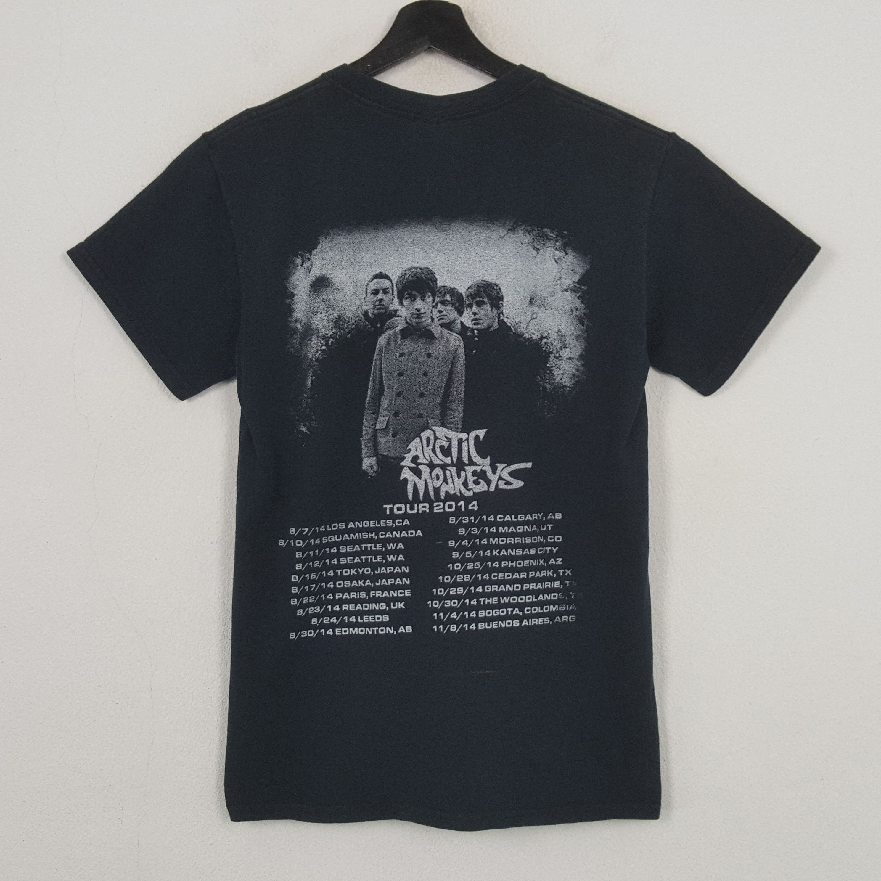 Band Tees Artic Monkeys Rock Band Tour Tshirt RR4 Size US S / EU 44-46 / 1 - 3 Thumbnail