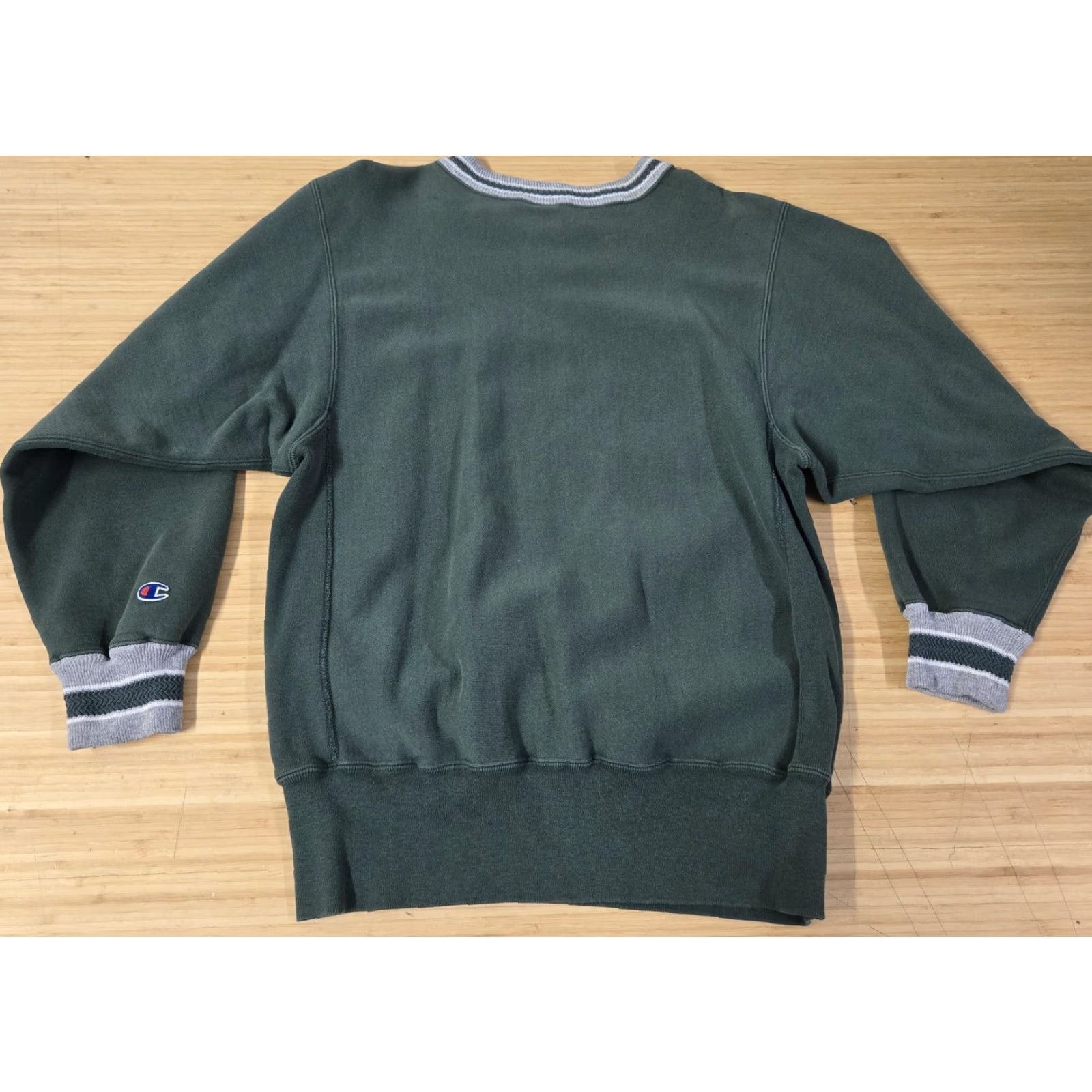 Champion VINTAGE Champion Reverse Weave Sweatshirt Mens Large Green Crewneck Made USA 90s Size US L / EU 52-54 / 3 - 5 Thumbnail