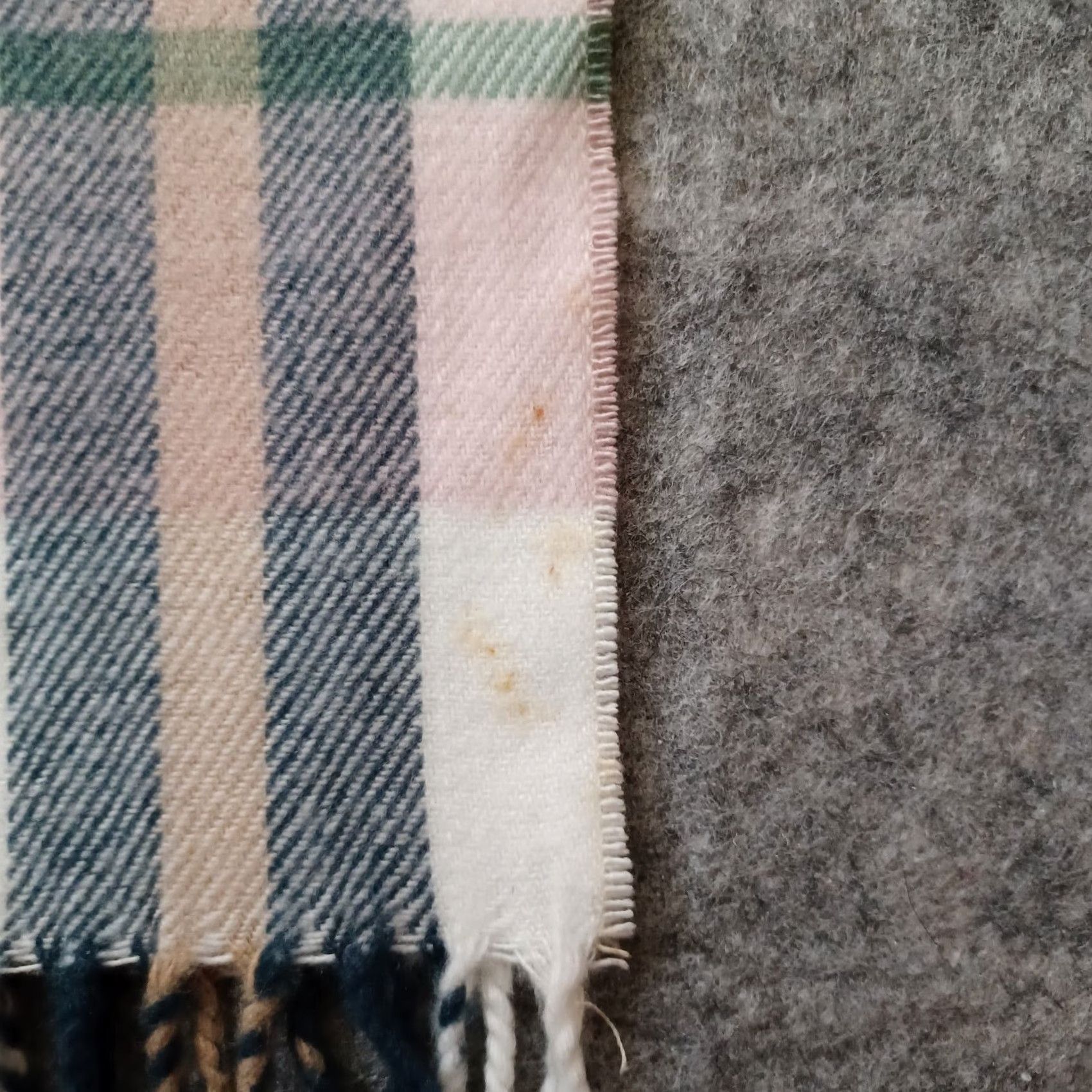 Vintage Italy Design Cashmere Feel Scarf Rectangle Pink Ivory Blue Plaid Fringe Winter Women Size ONE SIZE - 7 Thumbnail