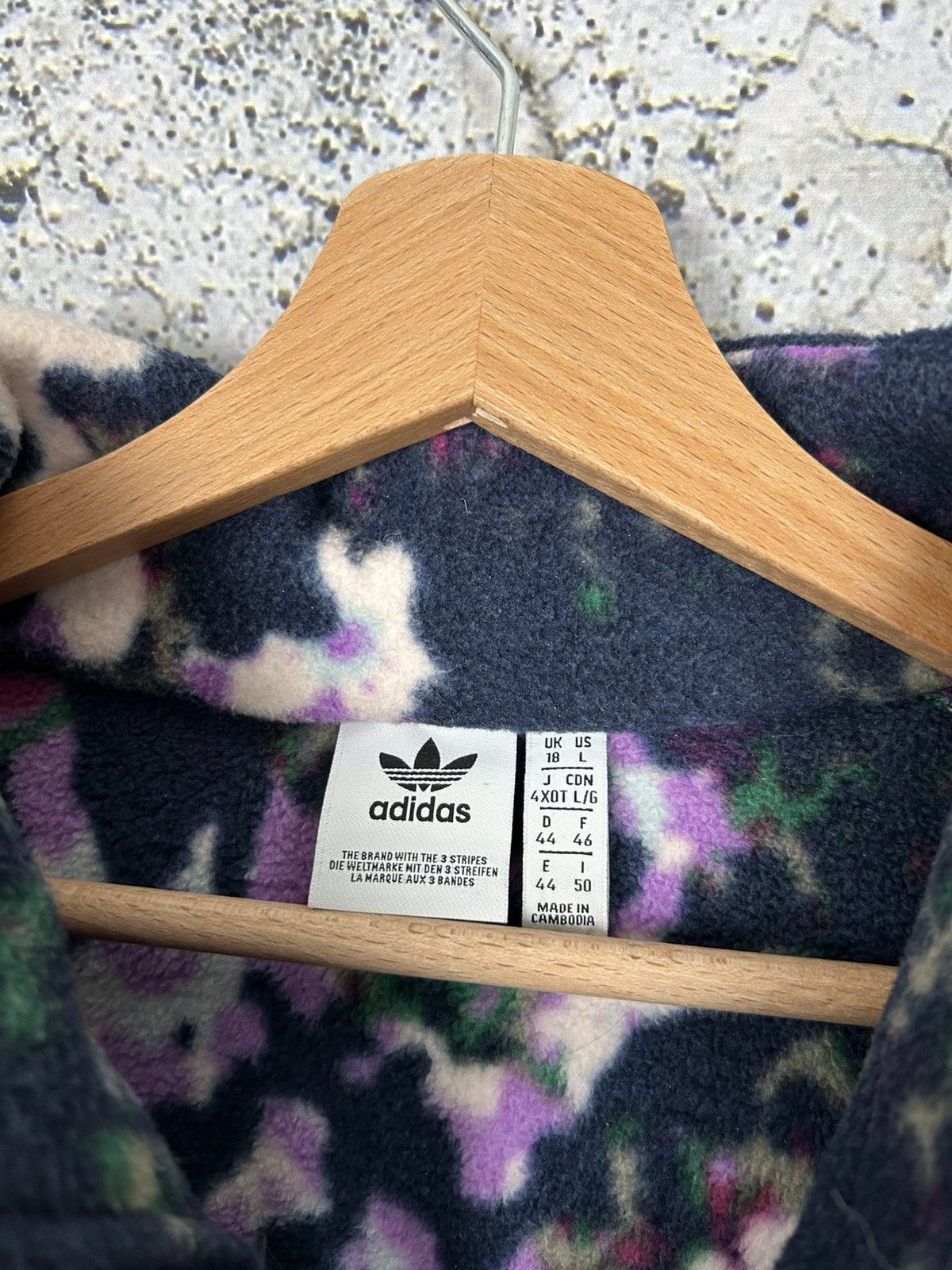 Adidas Adidas Floral Fleece Streetwear Gorpcore Outdoor Hype Size US L / EU 52-54 / 3 - 4 Thumbnail