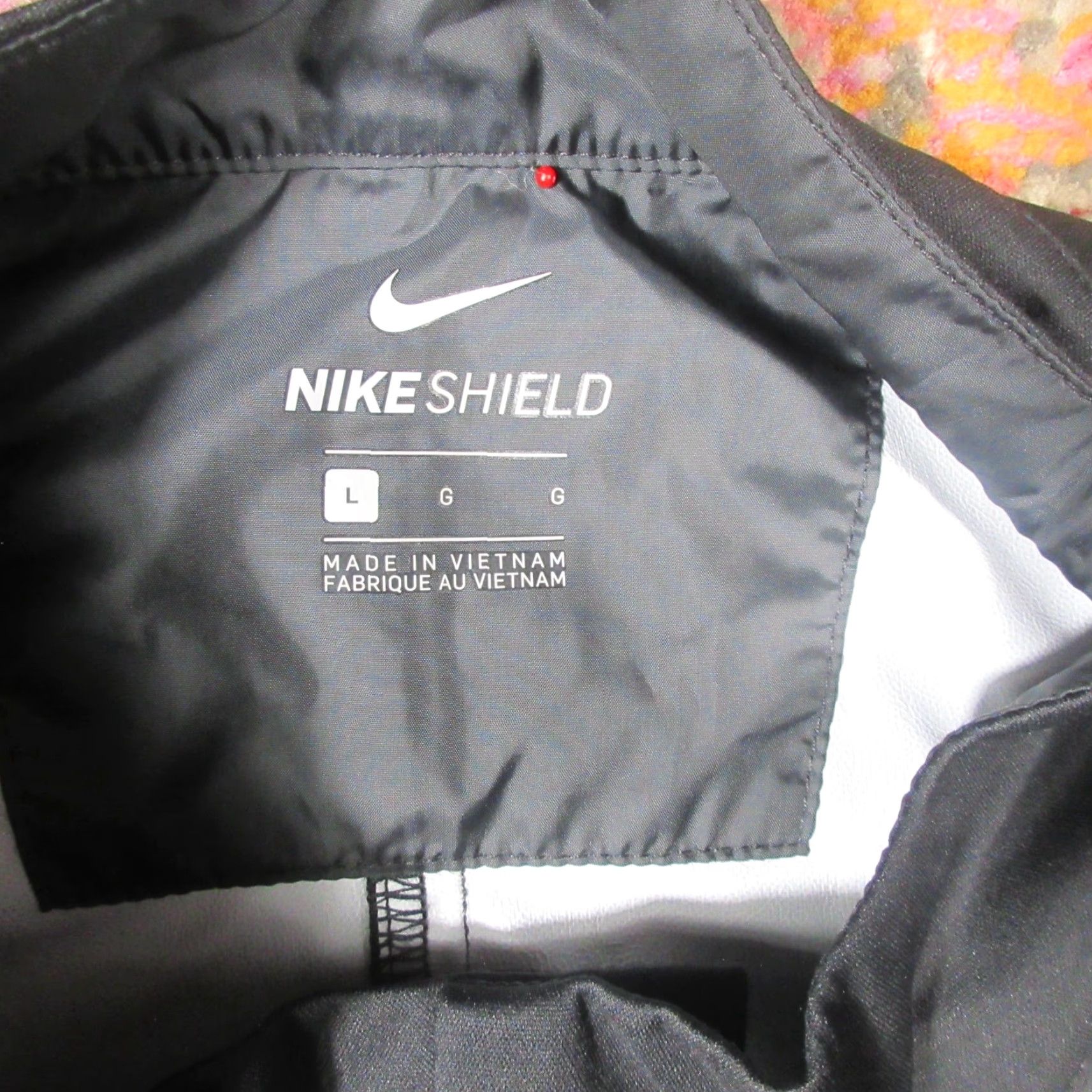 Nike Nike Shield Windbreaker Jacket Mens S Black Lightweight Full Zip Mock Running Size US S / EU 44-46 / 1 - 3 Thumbnail