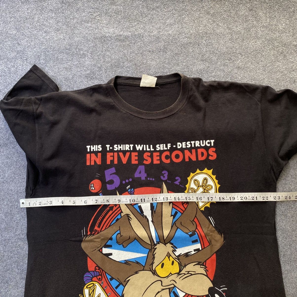 Cartoon Network Vintage Looney Tunes Wile E Coyote Self Destruct 1992 shirt Size US XL / EU 56 / 4 - 7 Thumbnail