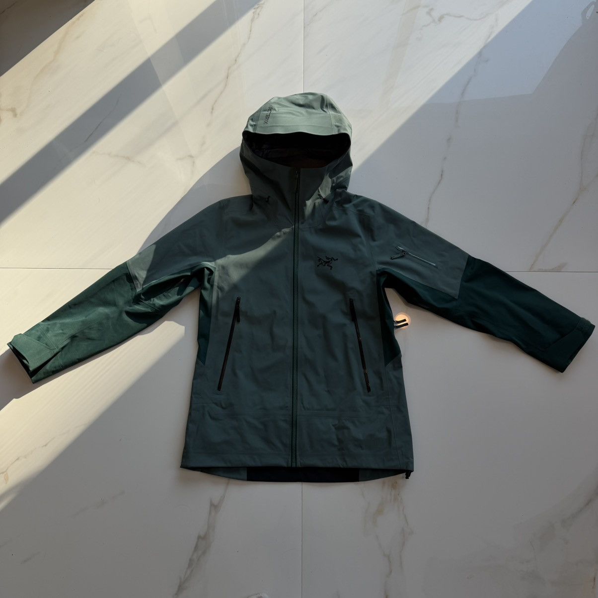 Arc'teryx Arc’teryx Sentinel Jacket Size M / US 6-8 / IT 42-44 - 1 Thumbnail