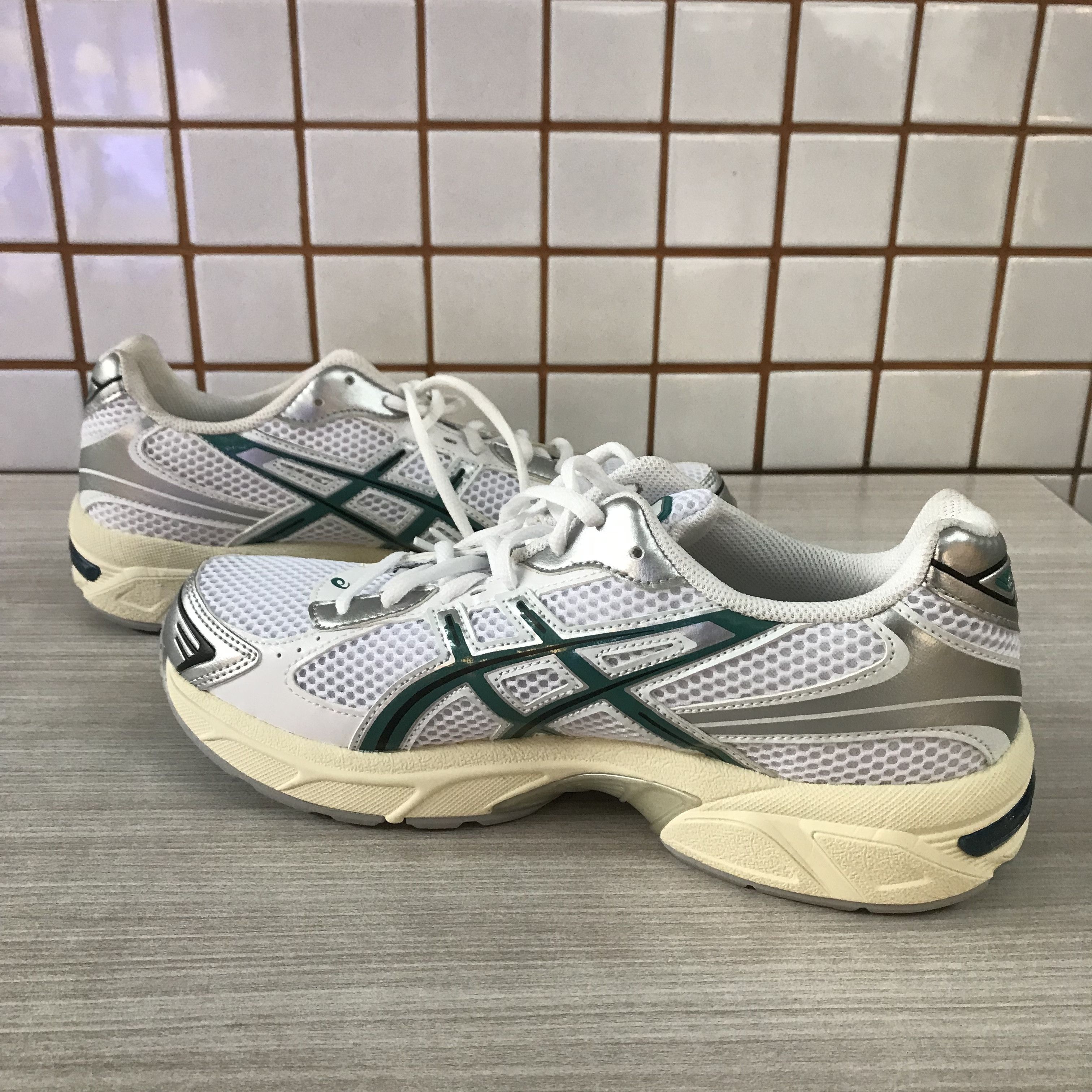 Asics ASICS GEL-1130 RETRO TECH STYLE FITS TODAY’S CITY Size US 9 / EU 42 - 9 Thumbnail