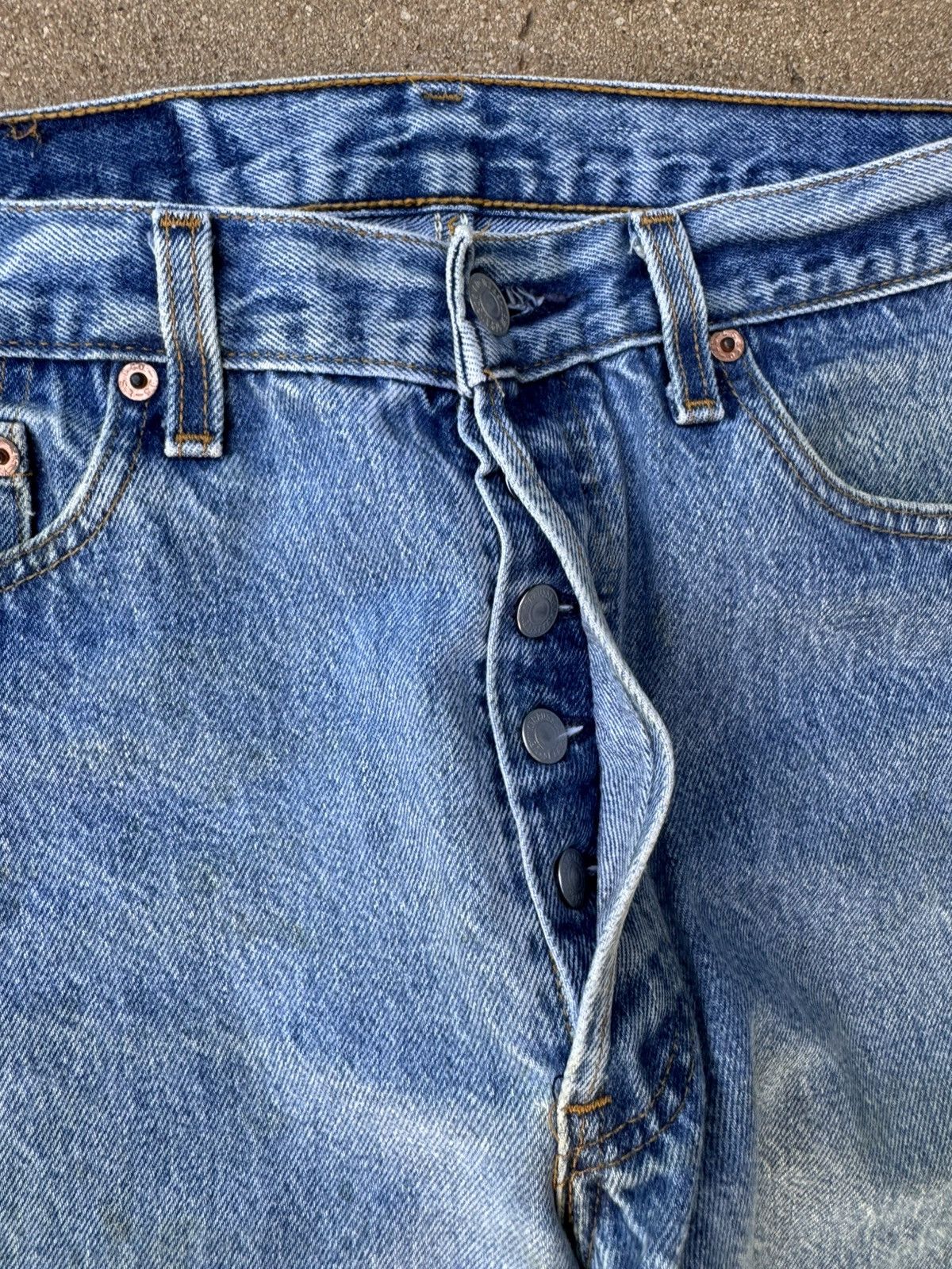 Levi's × Vintage Vtg 90’s Levi’s 501xx Buttonfly Straight Faded Jeans 29x27 Size US 29 - 5 Thumbnail