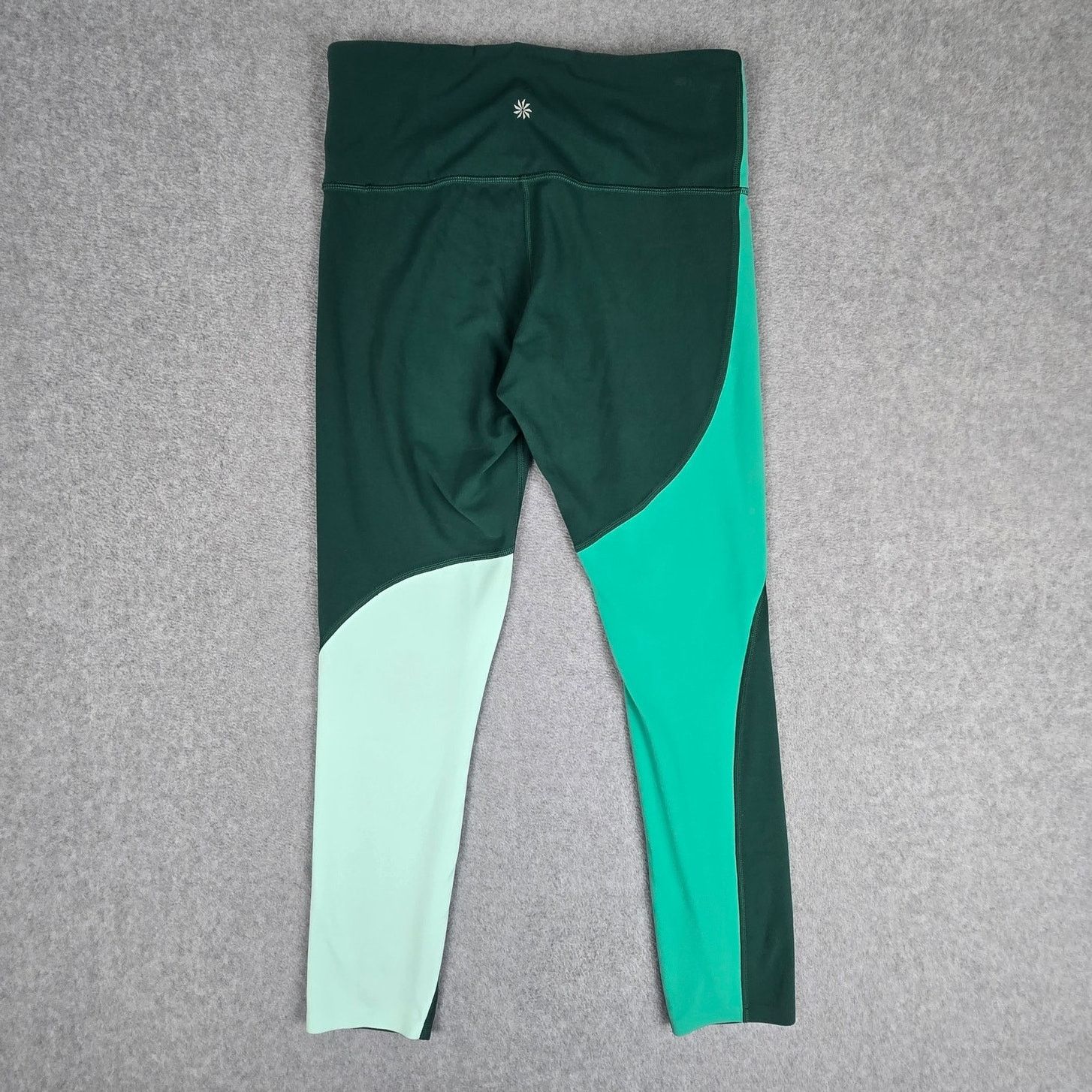Athleta Athleta Medium Green Colorblock Elation Asym 7/8 Leggings Size 28" / US 6 / IT 42 - 2 Thumbnail