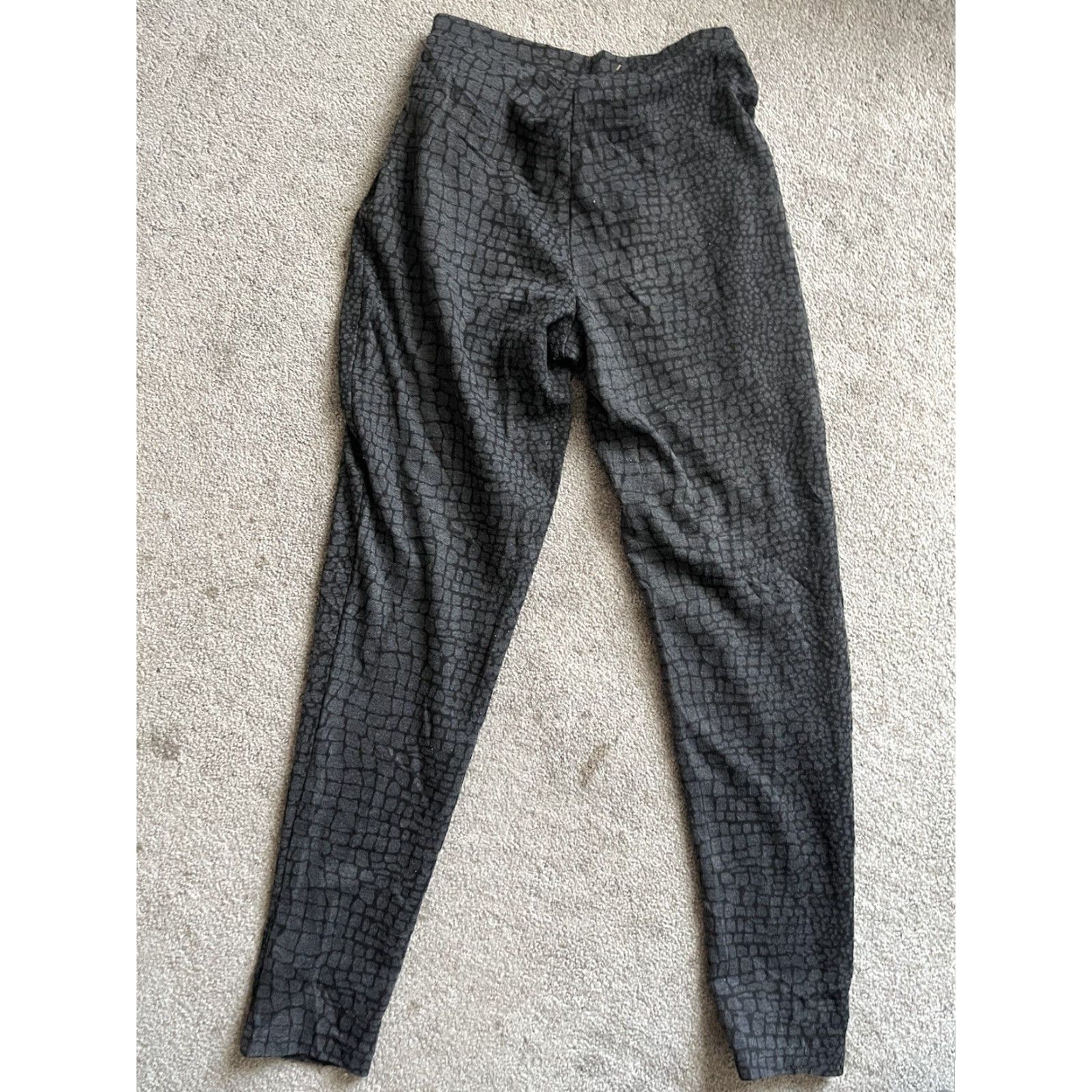 Calvin Klein CALVIN KLEIN Leggings S Black Animal Print Side Zip Closure Size 28" / US 6 / IT 42 - 3 Thumbnail