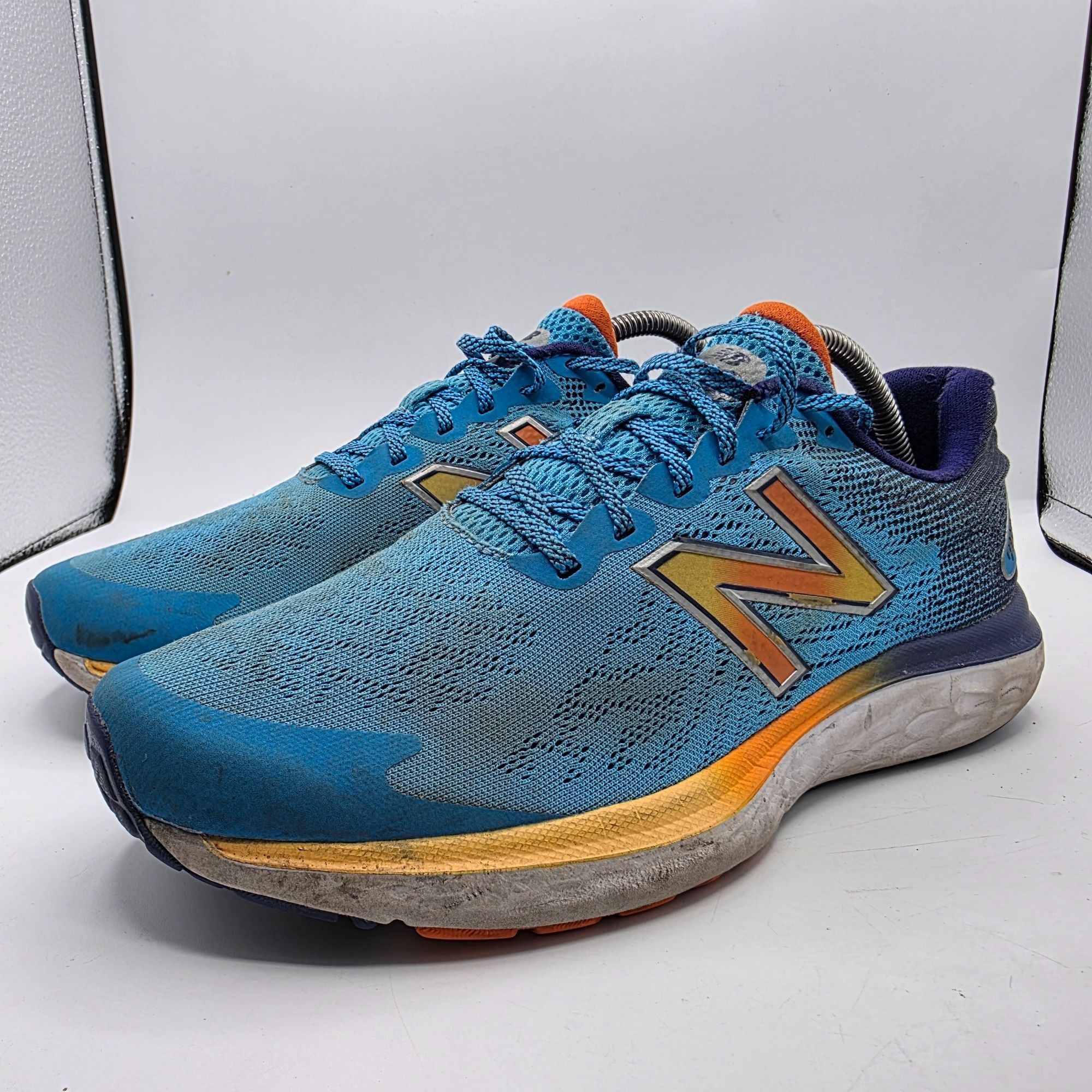New Balance New Balance Fresh Foam 680v7 Vibrant Sky Mens 10.5 Blue Shoe Size US 10.5 / EU 43-44 - 4 Thumbnail