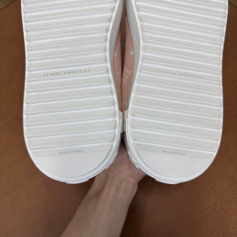 Louis Vuitton Louis Vuitton Pink Leather Fashion Sneakers - Size US 7.5 / EU 40-41 - 9 Thumbnail