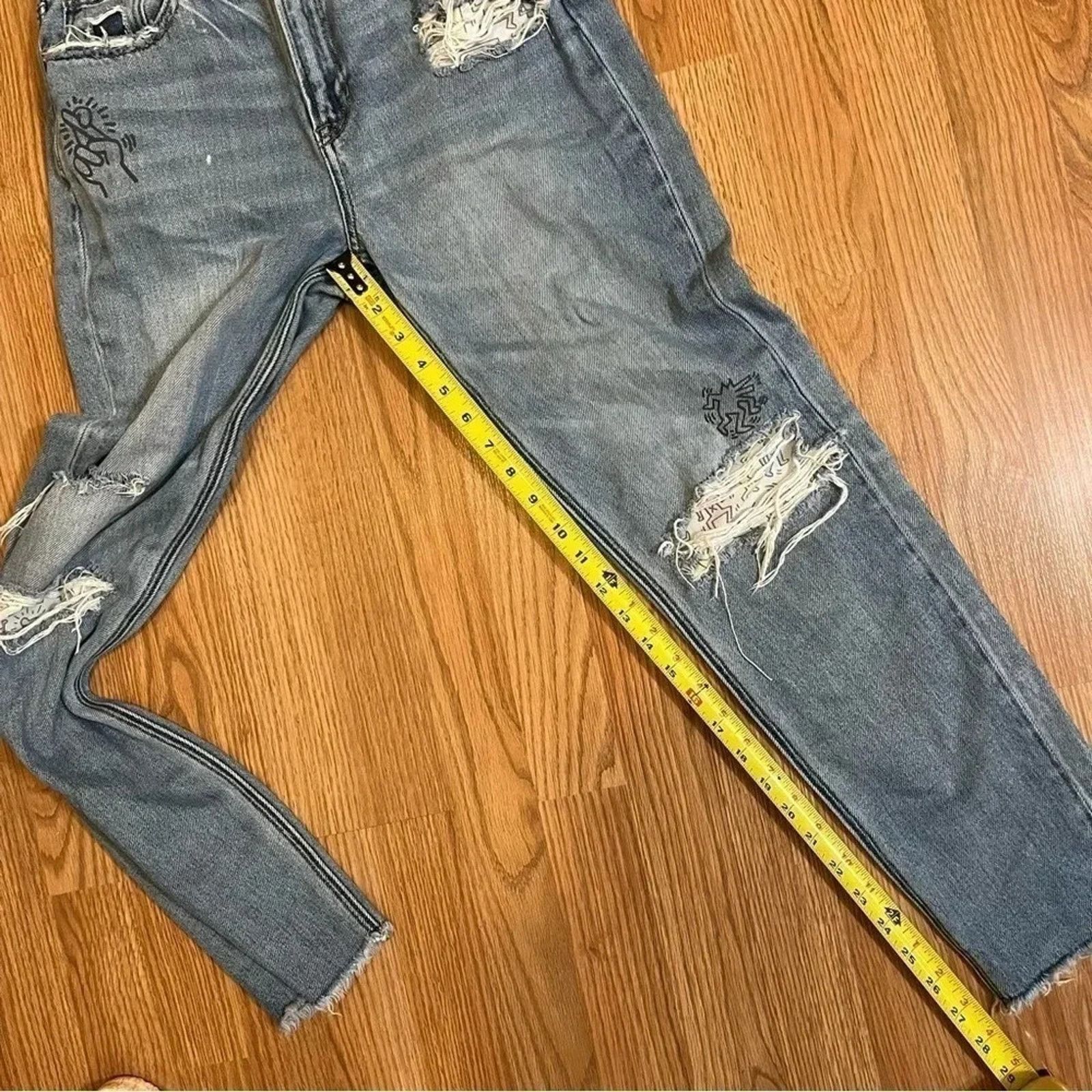 American Eagle Outfitters American Eagle X Keith Haring RARE Distressed Ripped Jeans Size 25" / US 0 / IT 36 - 11 Thumbnail