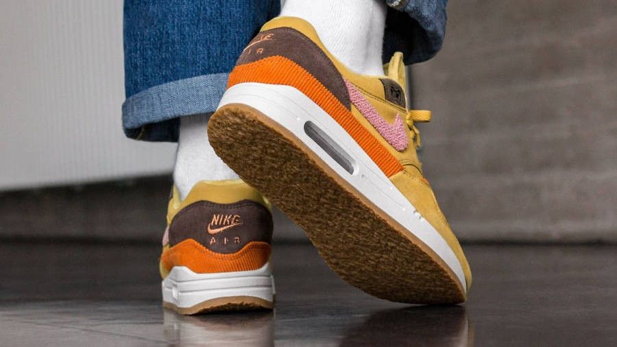 Nike Nike Air Max 1 Crepe Wheat Gold Rust Pink 'CD7861-700' Size US 7 / EU 40 - 11 Thumbnail