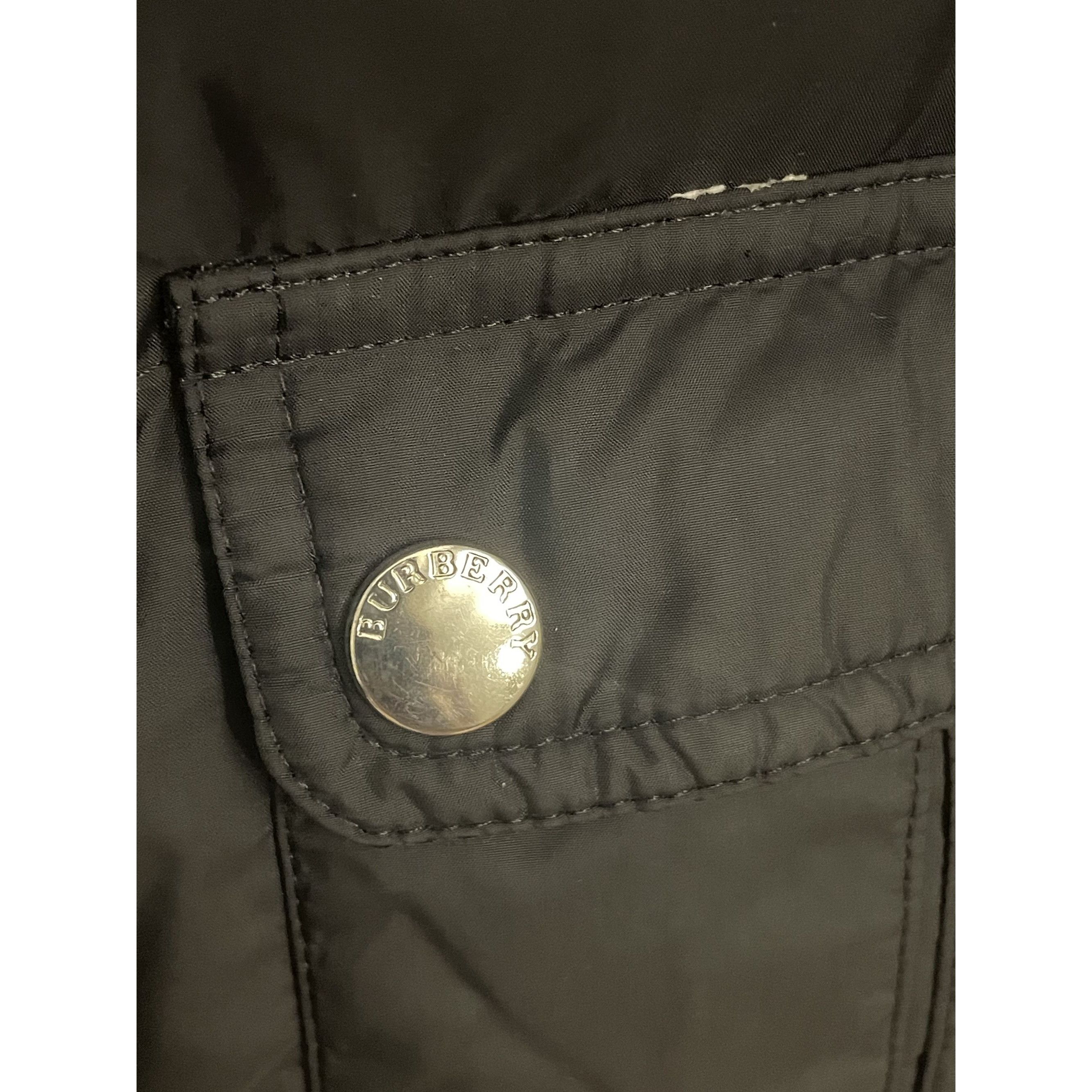 Burberry Burberry Black Quilted Down Puffer Vest With High Collar & Z Size S / US 4 / IT 40 - 7 Thumbnail