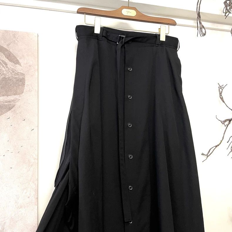 Yohji Yamamoto Yohji Yamamoto size 3 18aw Bat Button-Up Trousers Size US 30 / EU 46 - 3 Thumbnail