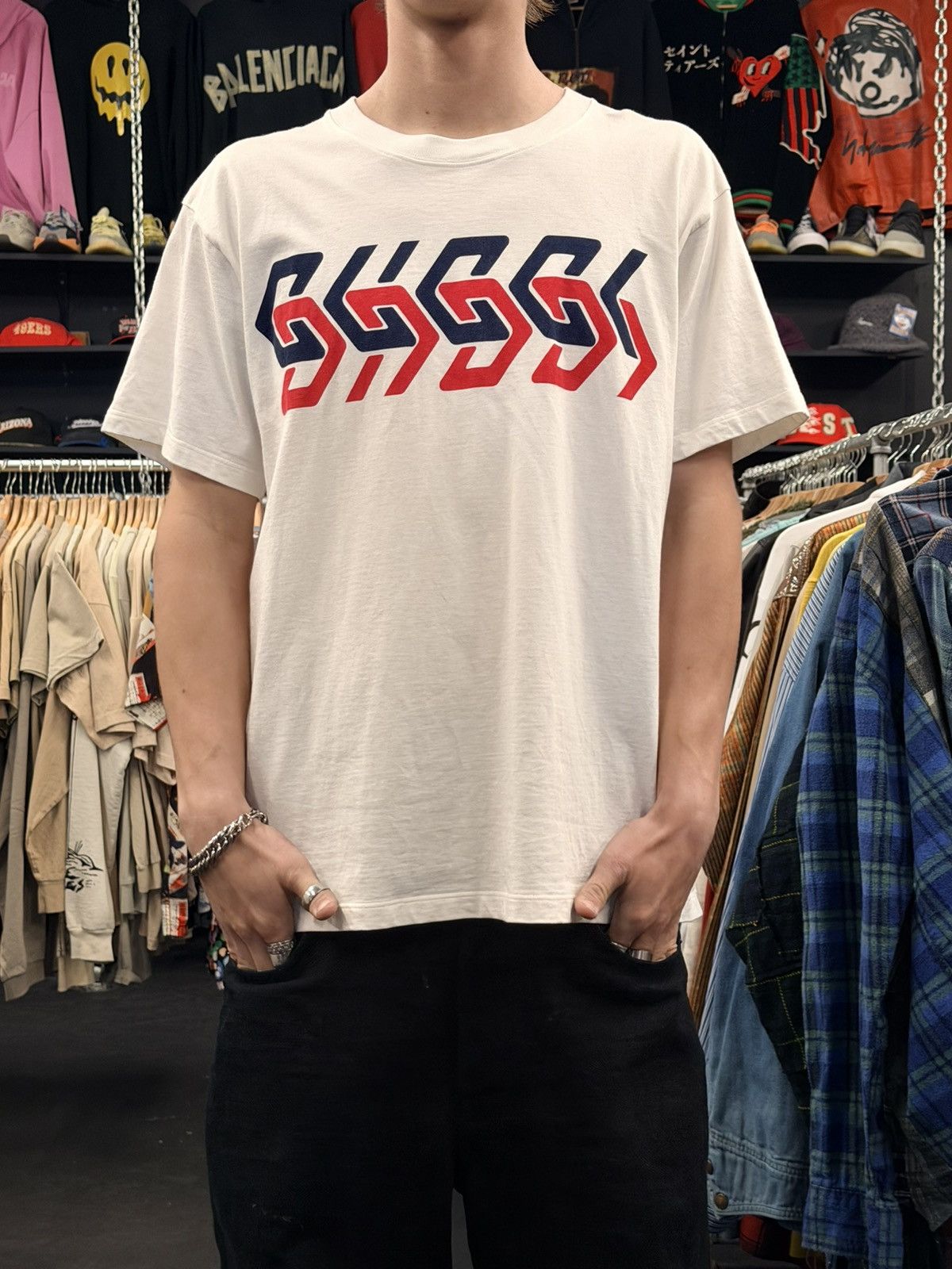 Gucci Gucci Mirror Logo T-Shirt Size US XS / EU 42 / 0 - 1 Thumbnail