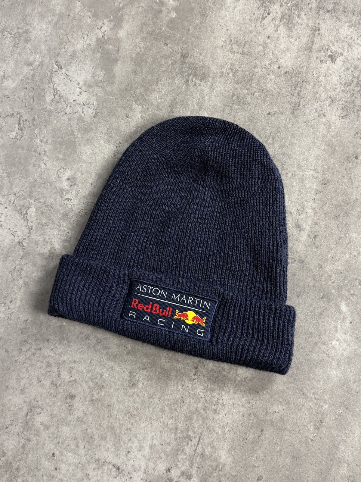 Puma × Red Bull Men’s Puma Aston Martin Red Bull Racing Beanie Hat F1 L-XL Size 40 - 1 Thumbnail