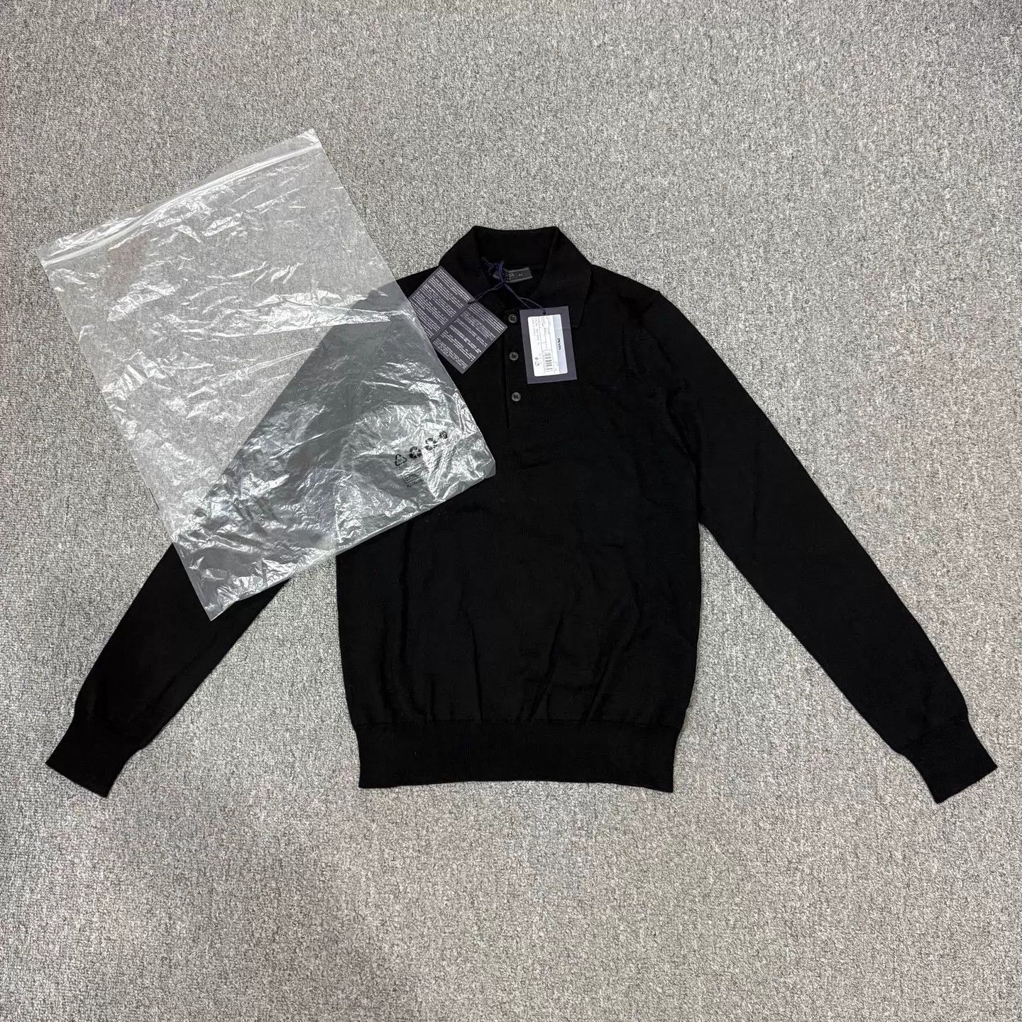 Prada Prada Black Long-Sleeve Knit Polo New with tags 44 Size M / US 6-8 / IT 42-44 - 1 Thumbnail