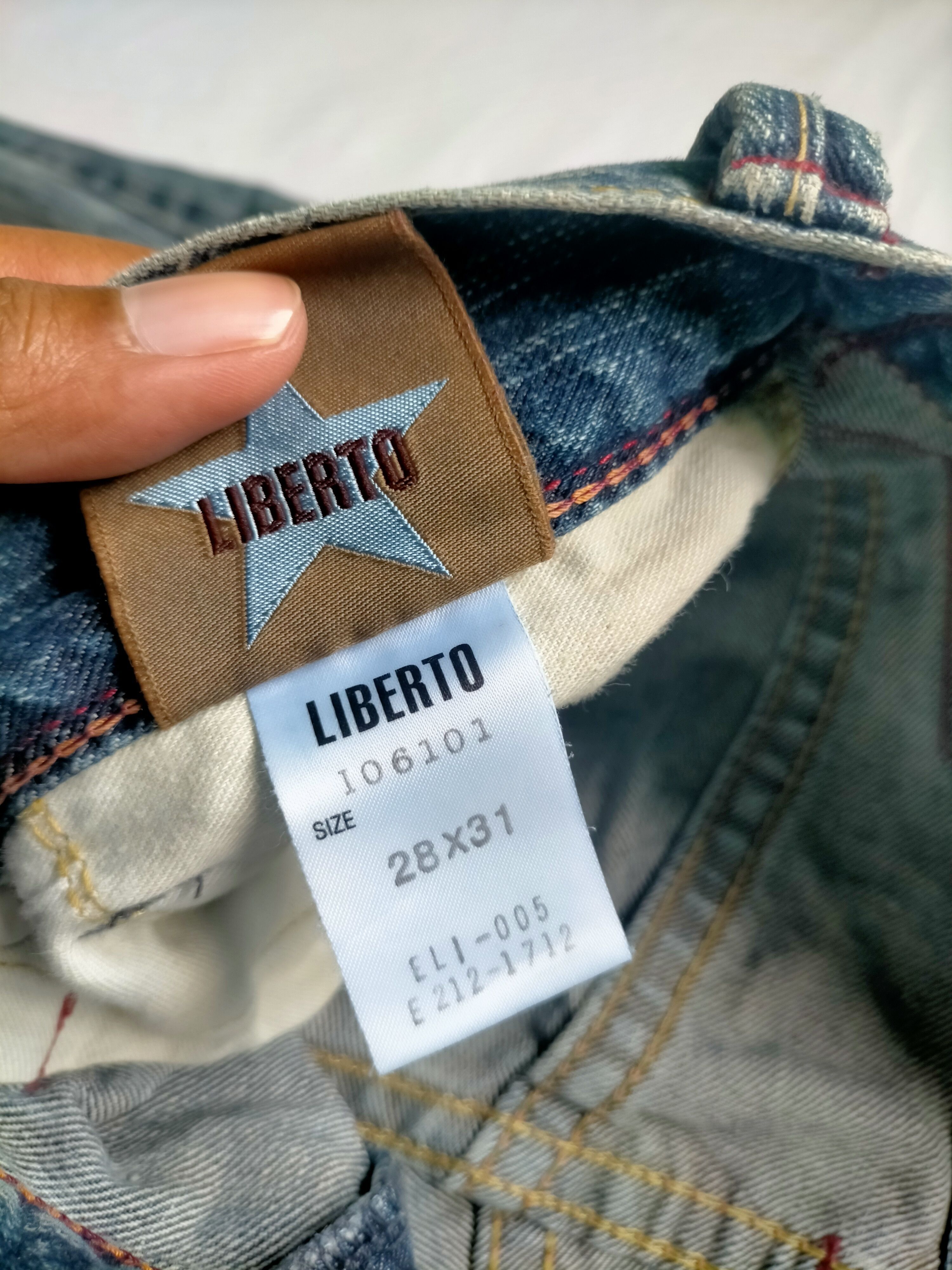 If Six Was Nine Liberto Mud Wash Flared Distressed Jeans Size US 31 - 11 Thumbnail