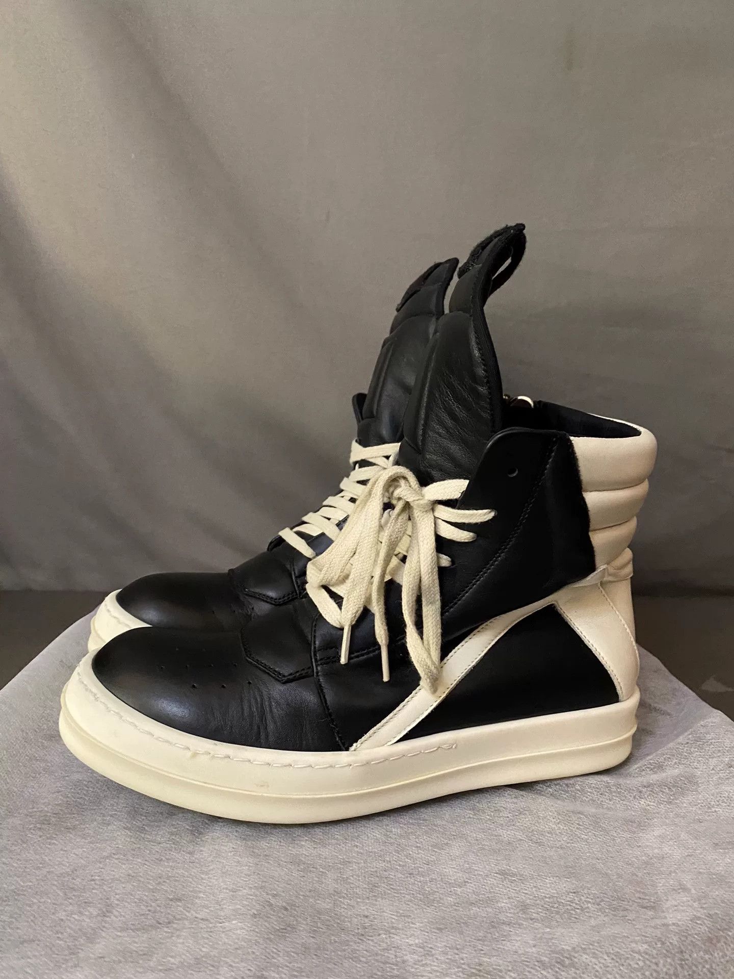 Rick Owens rick owens unique black and white sneakers Size US 6 / EU 39 - 1 Thumbnail